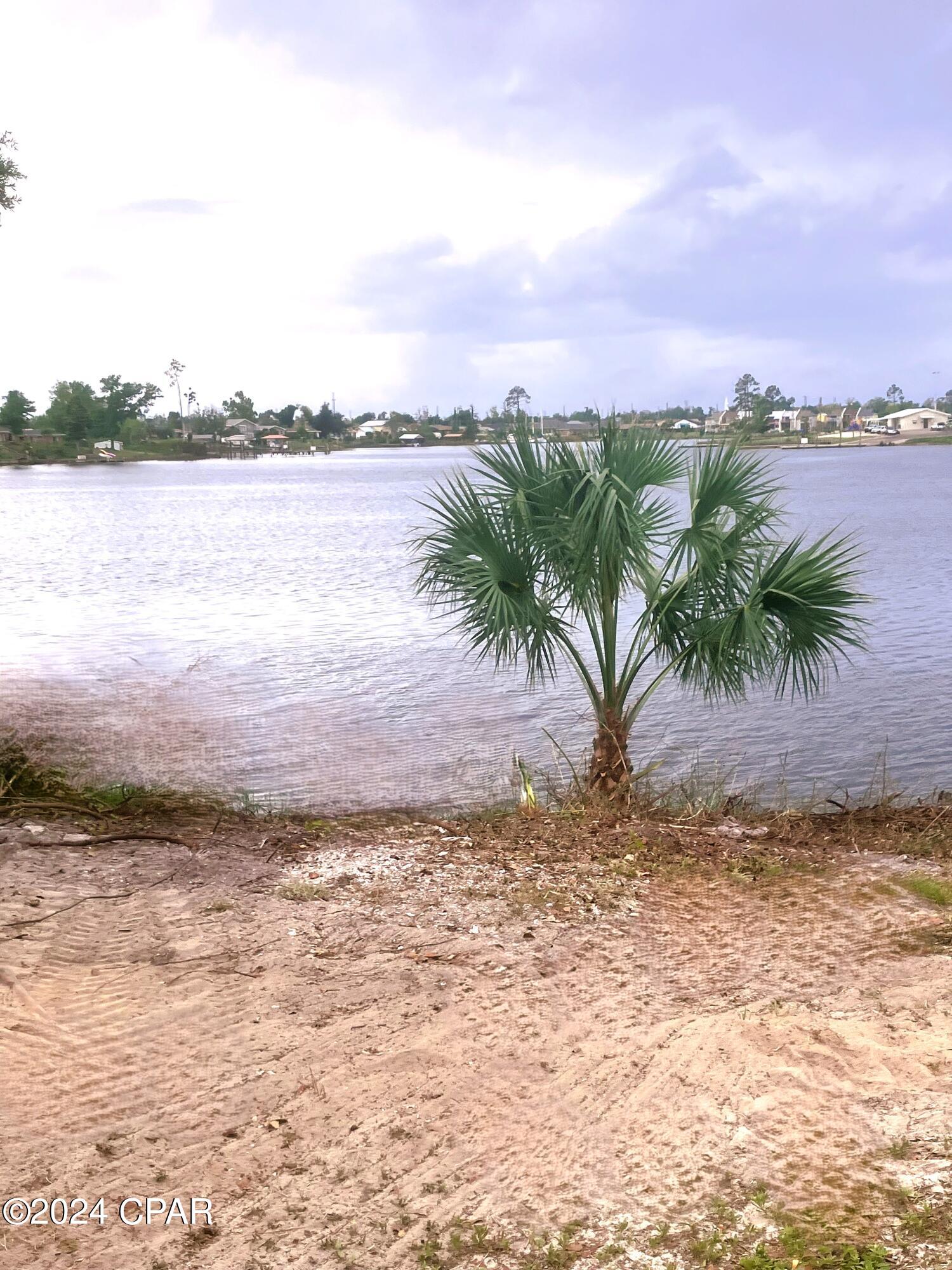 Emerald Coast Yacht Club - Land