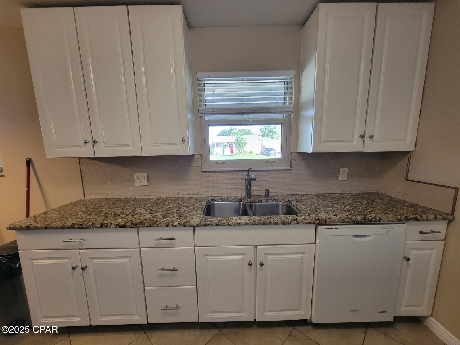 King Estates Unit 2 - Residential Lease