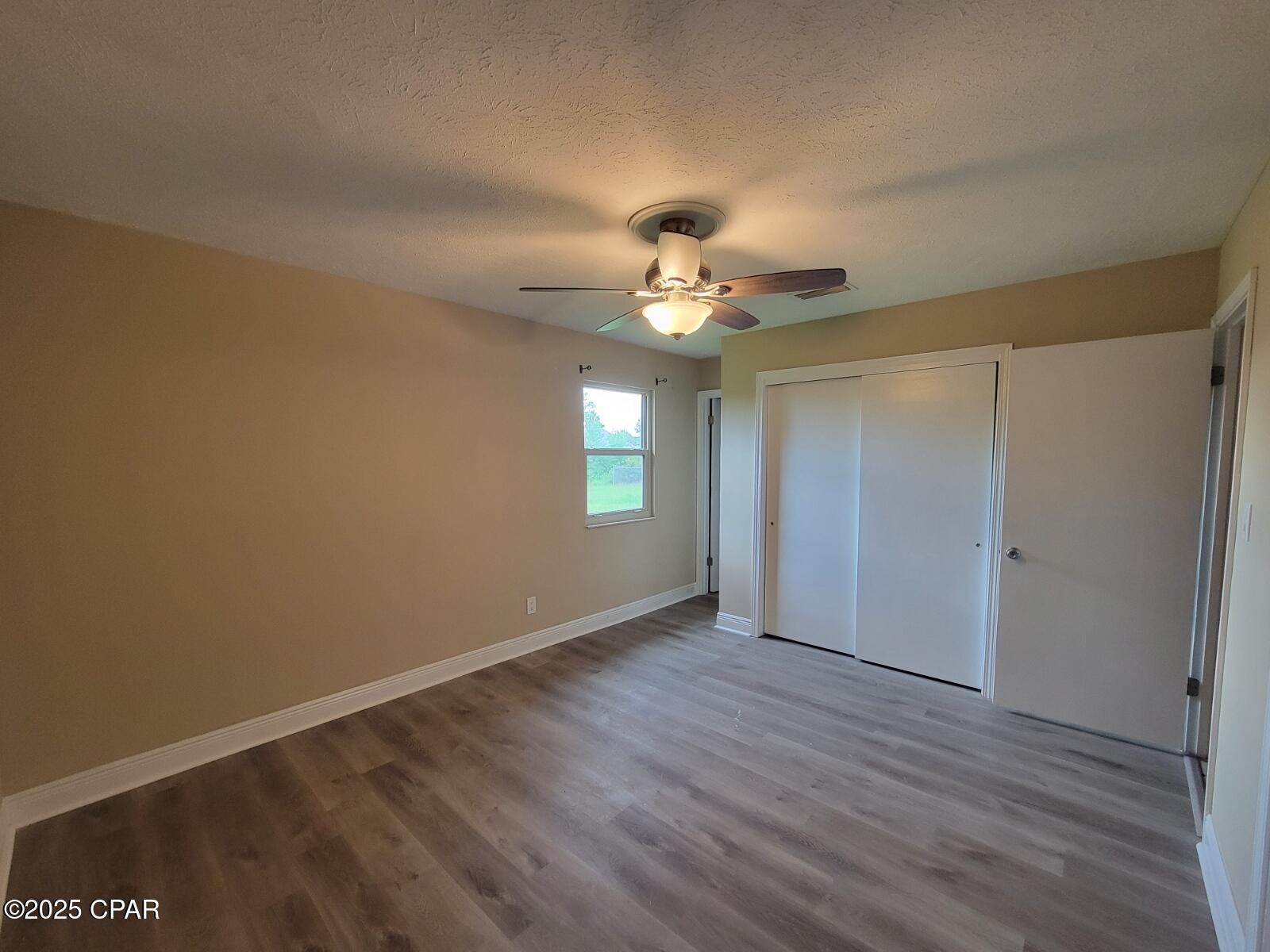 King Estates Unit 2 - Residential Lease