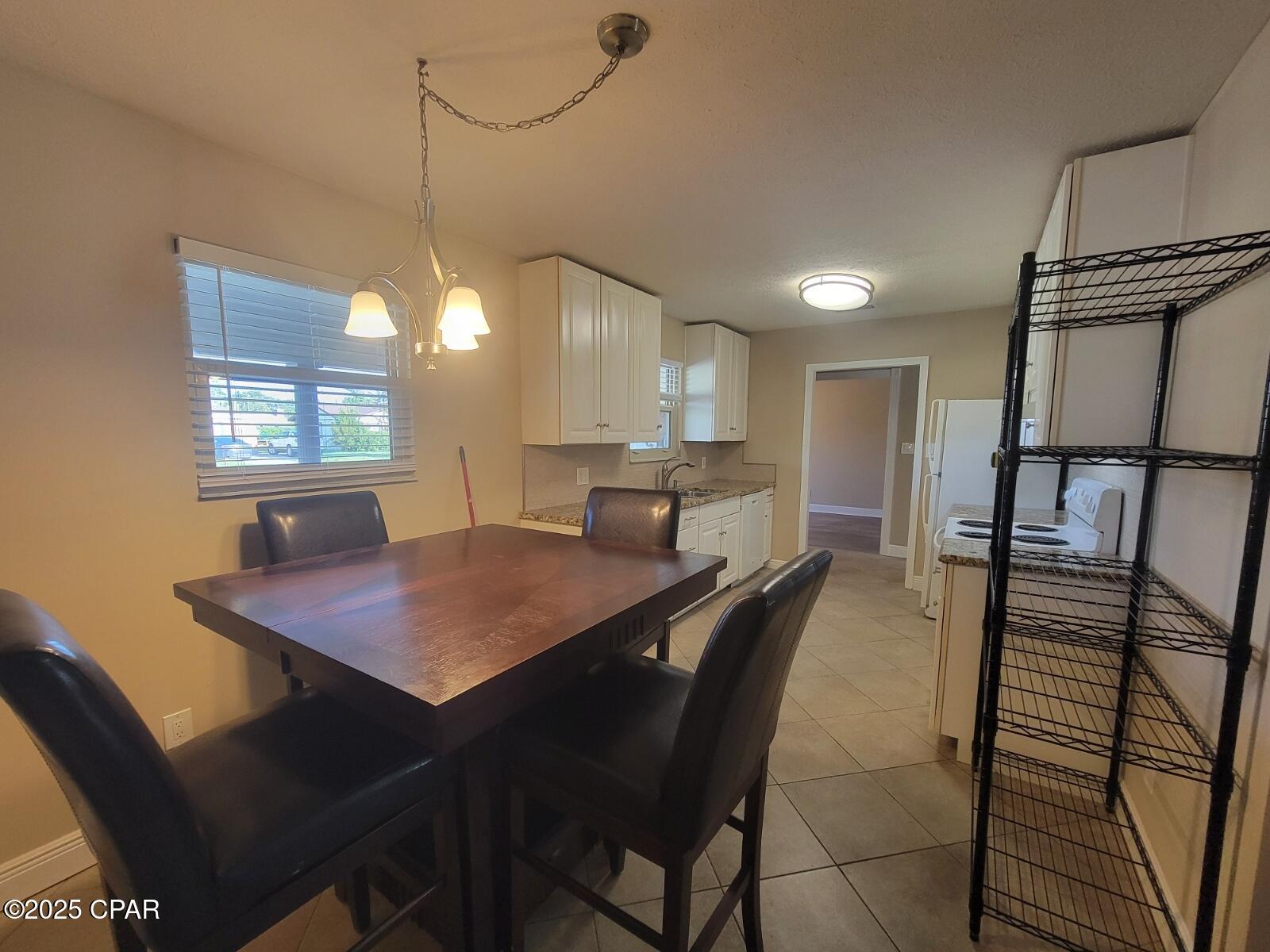 King Estates Unit 2 - Residential Lease