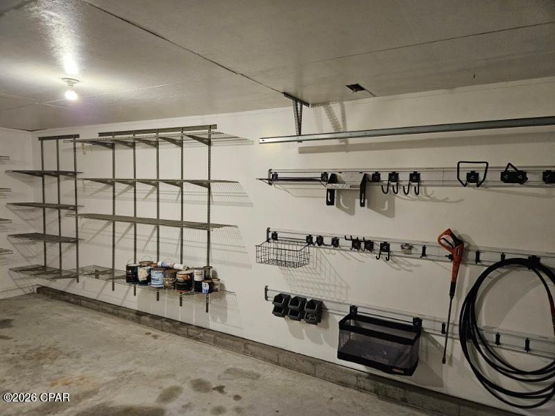 King Estates Unit 2 - Residential Lease