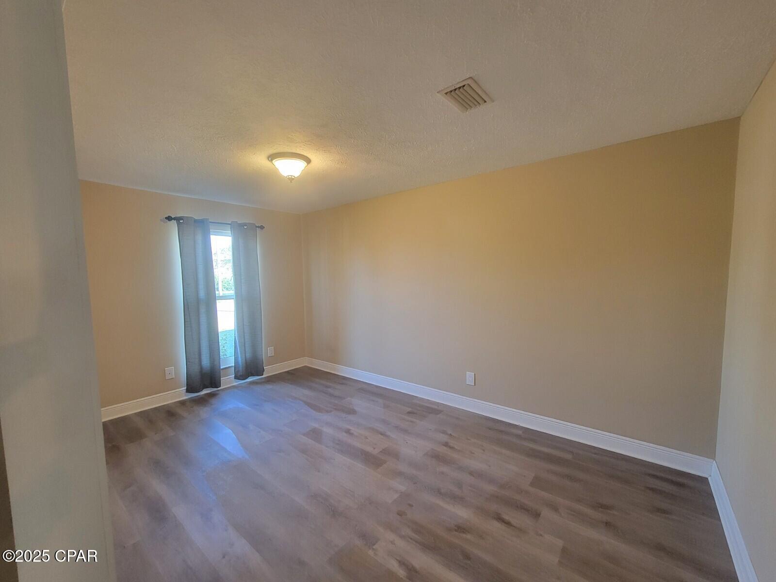 King Estates Unit 2 - Residential Lease