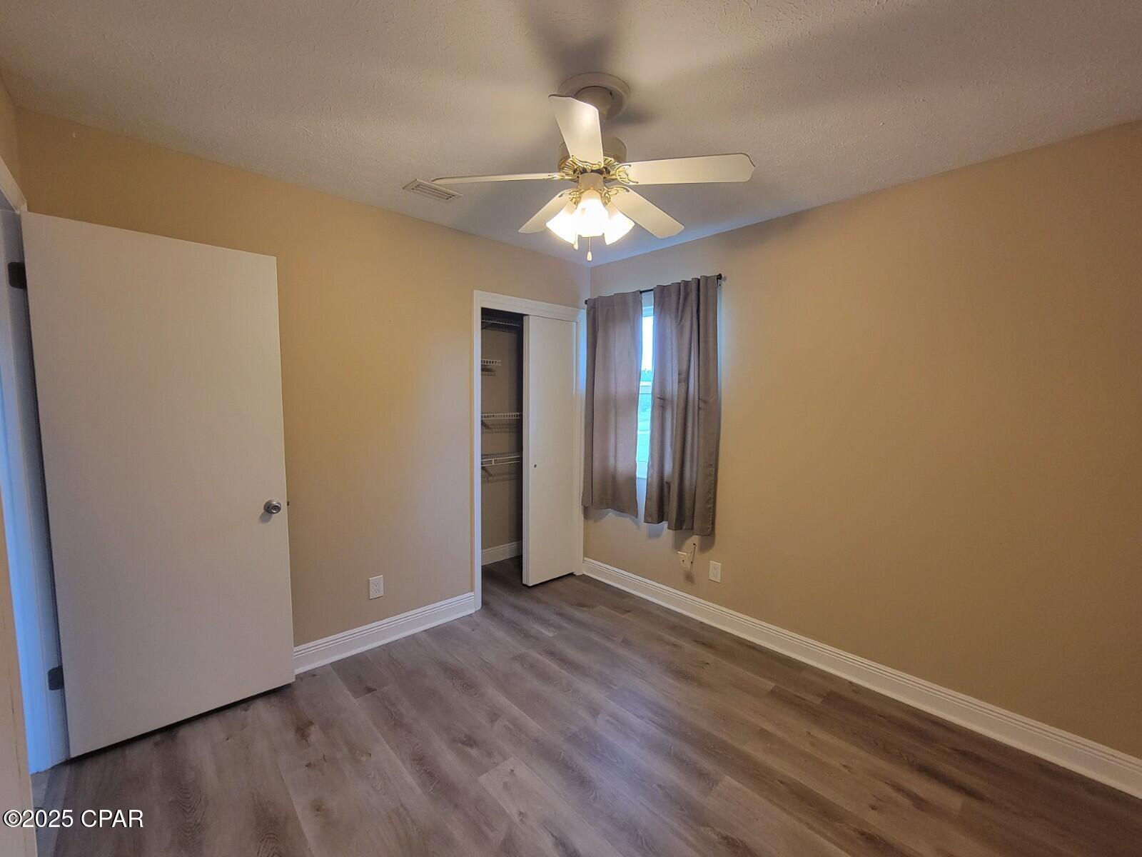 King Estates Unit 2 - Residential Lease