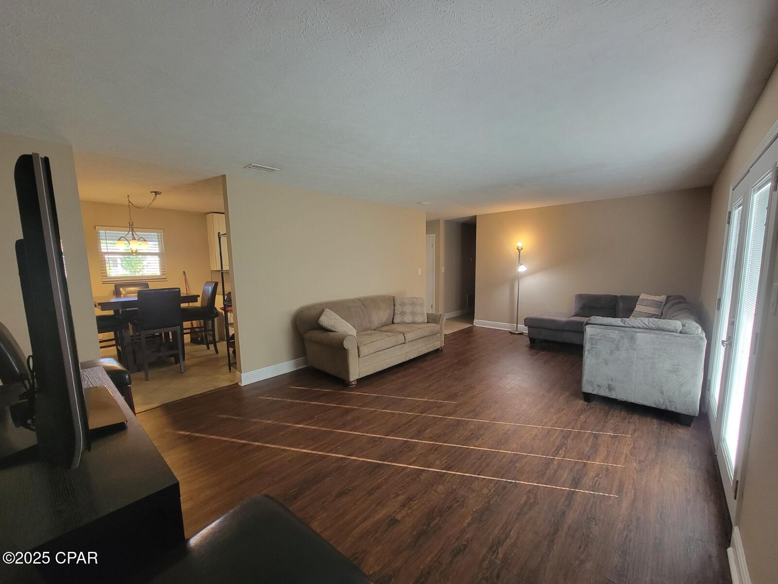 King Estates Unit 2 - Residential Lease