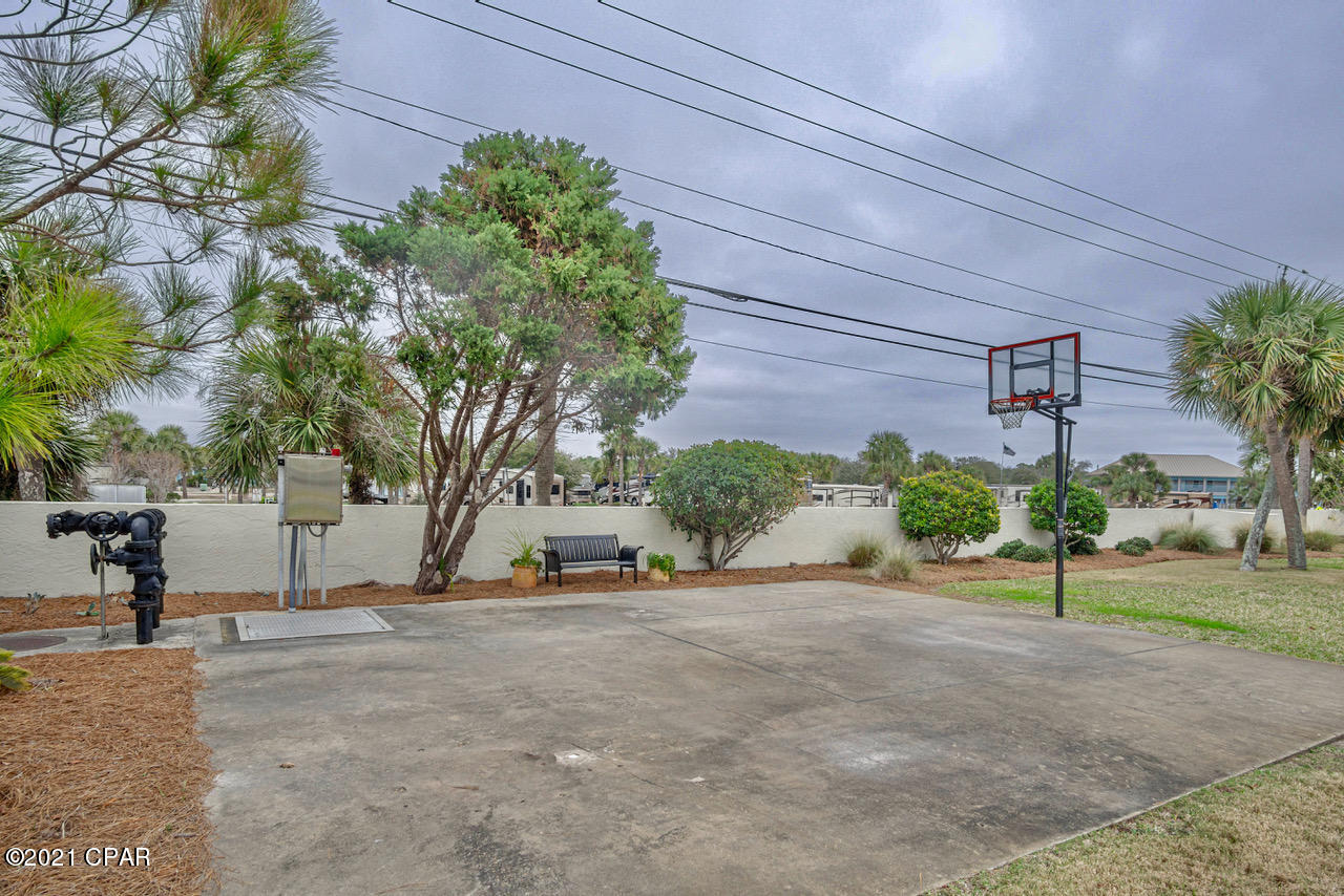 The Commodore - Residential