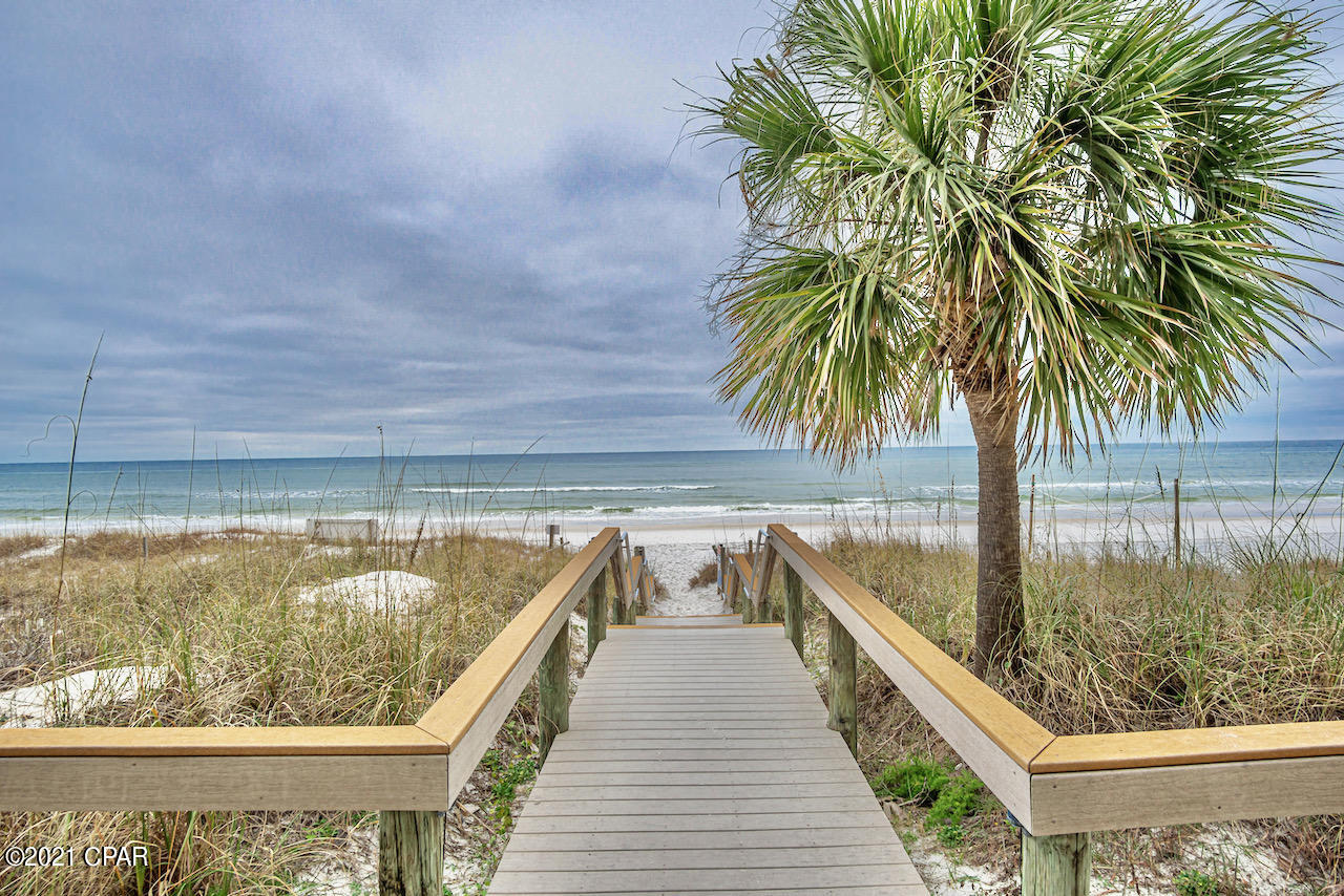 The Commodore - Residential