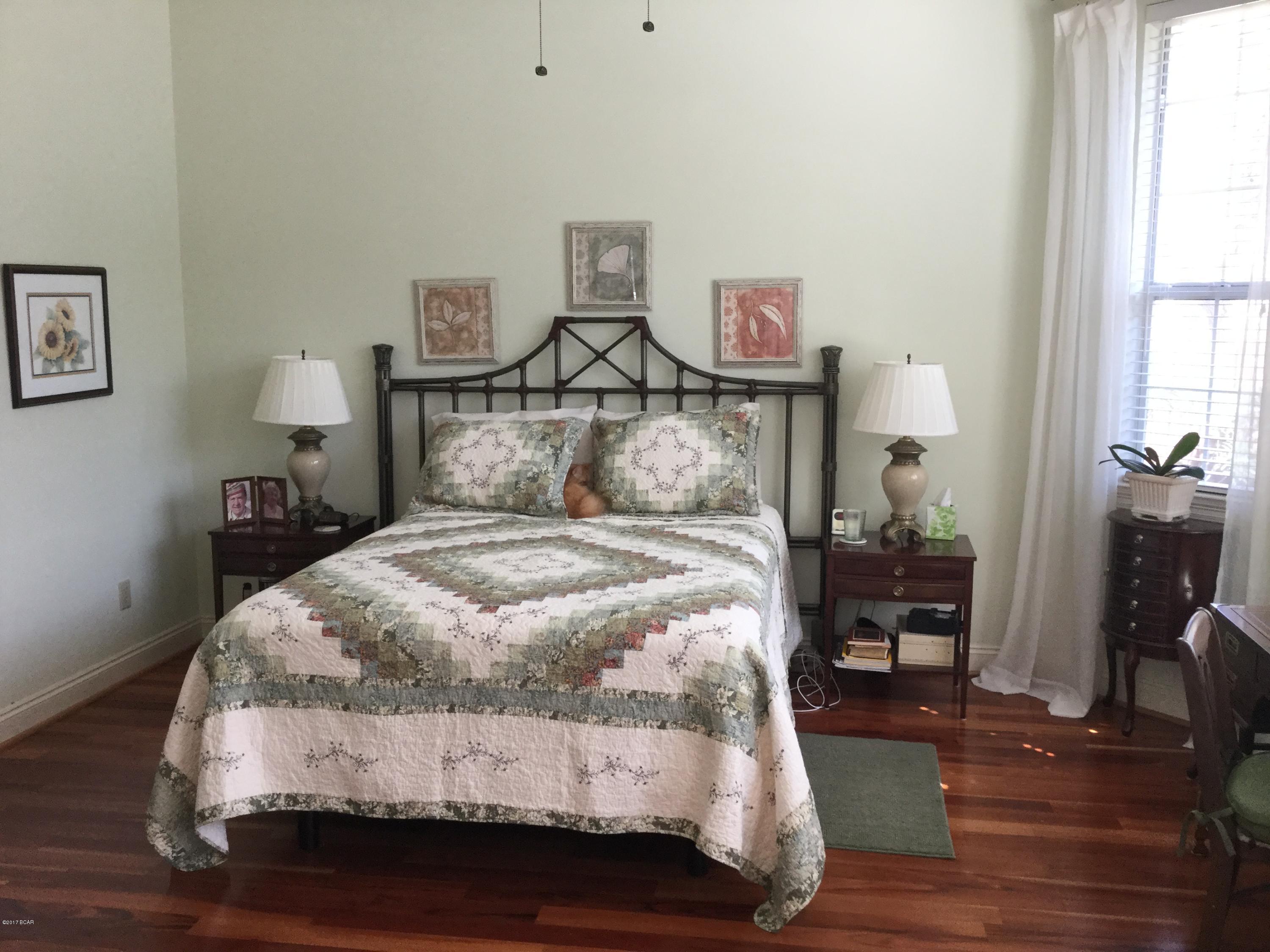 Dolphin Bay Ph I - Residential