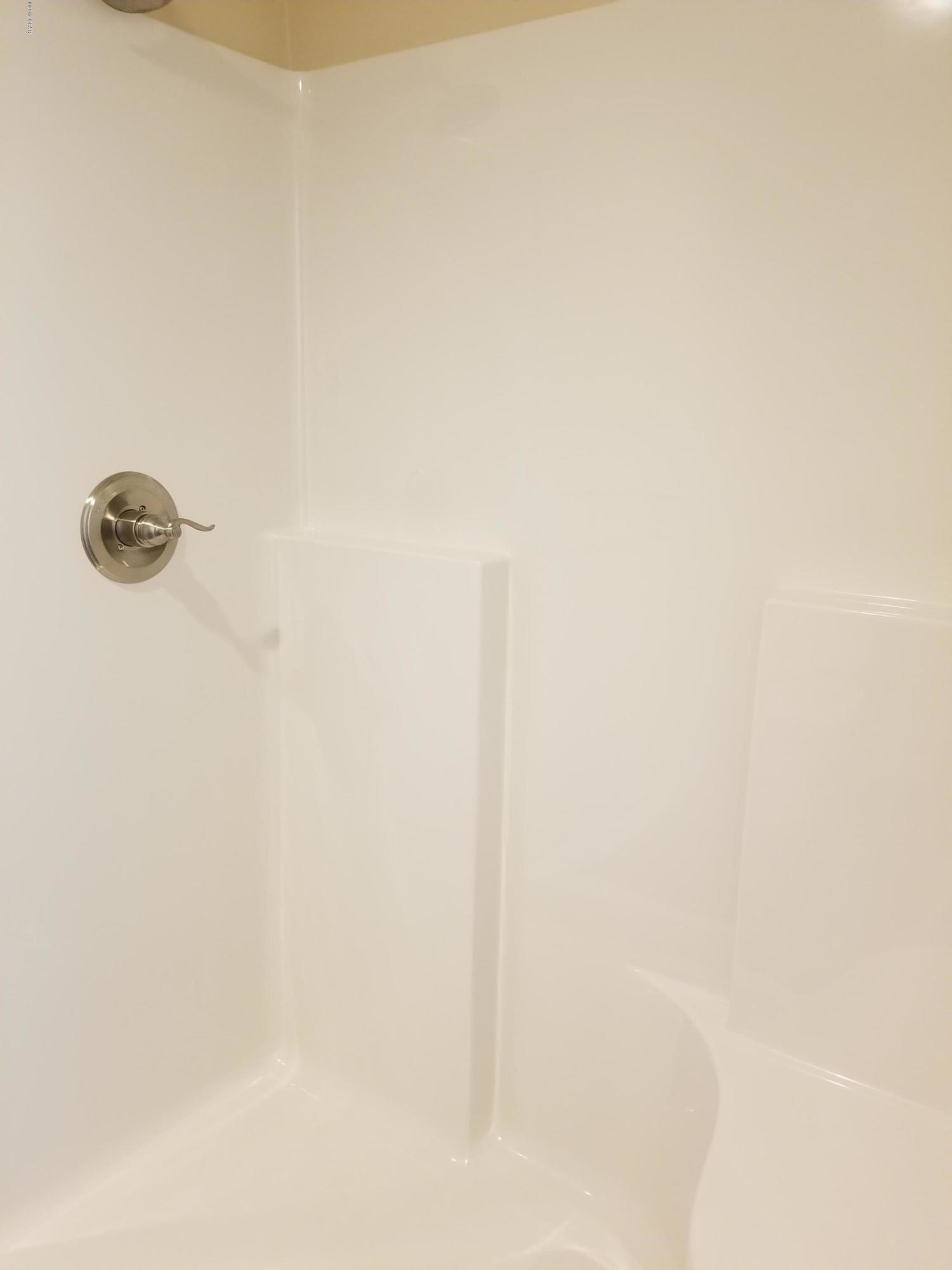 Leisure Lakes - Residential