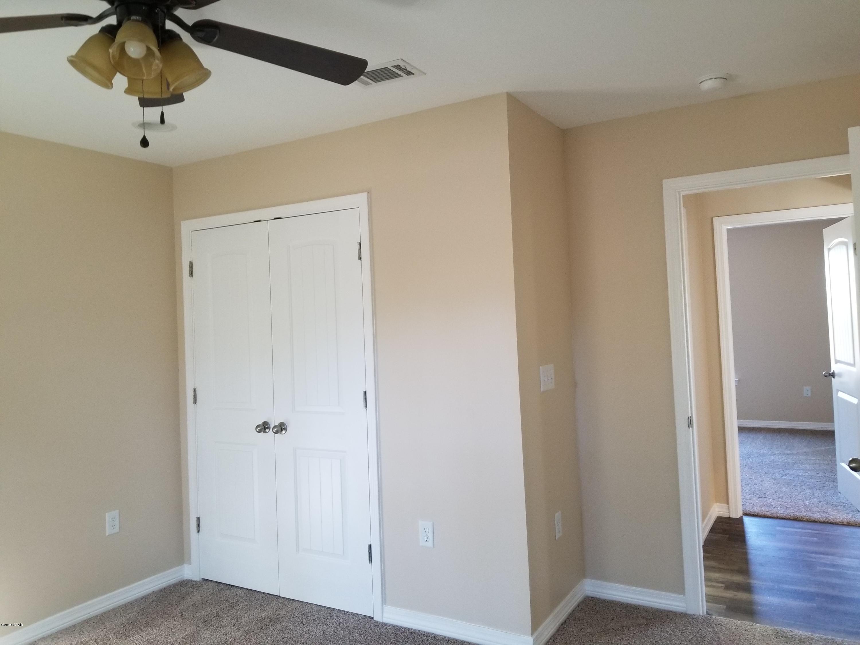 Leisure Lakes - Residential