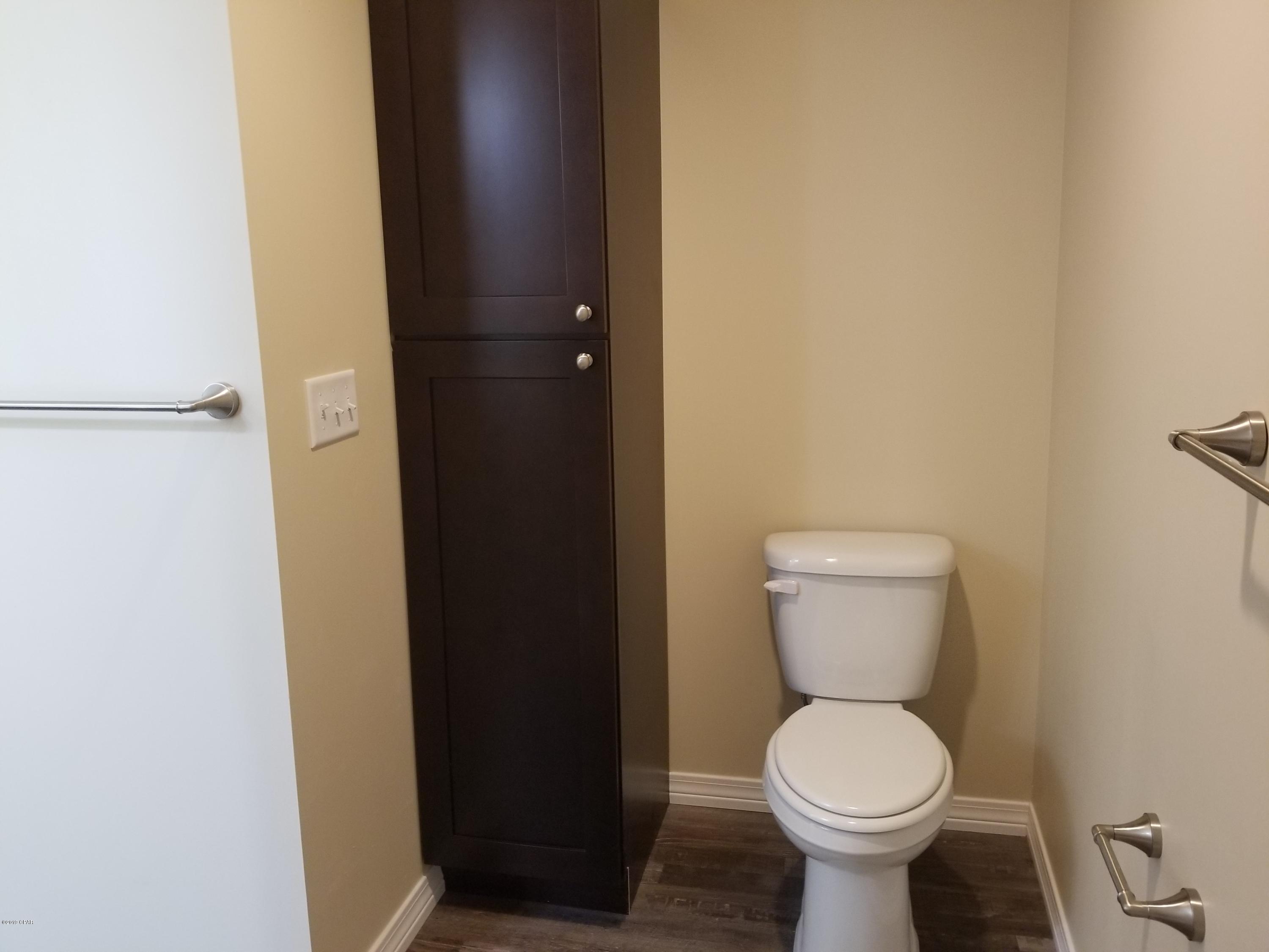 Leisure Lakes - Residential