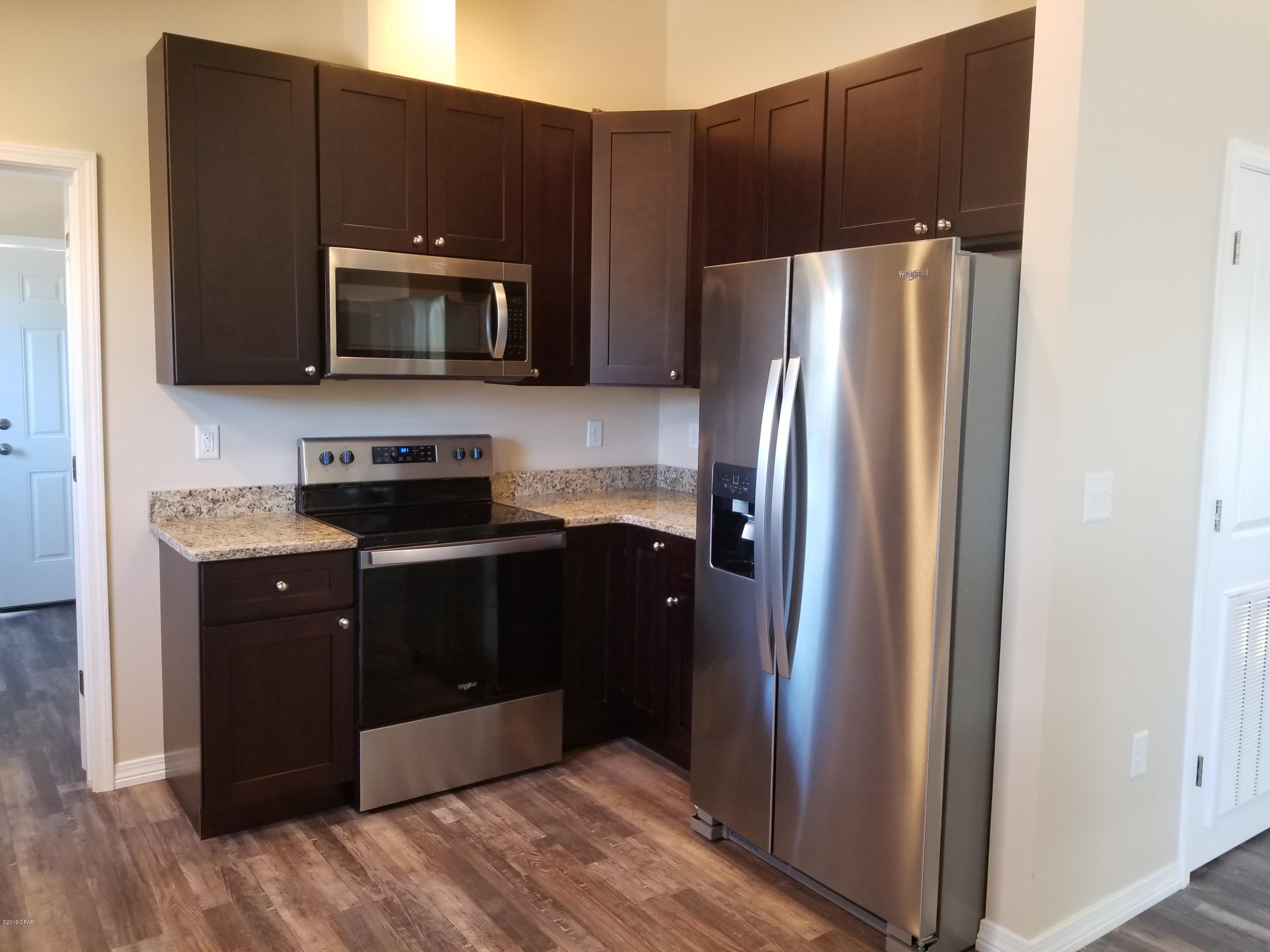 Leisure Lakes - Residential