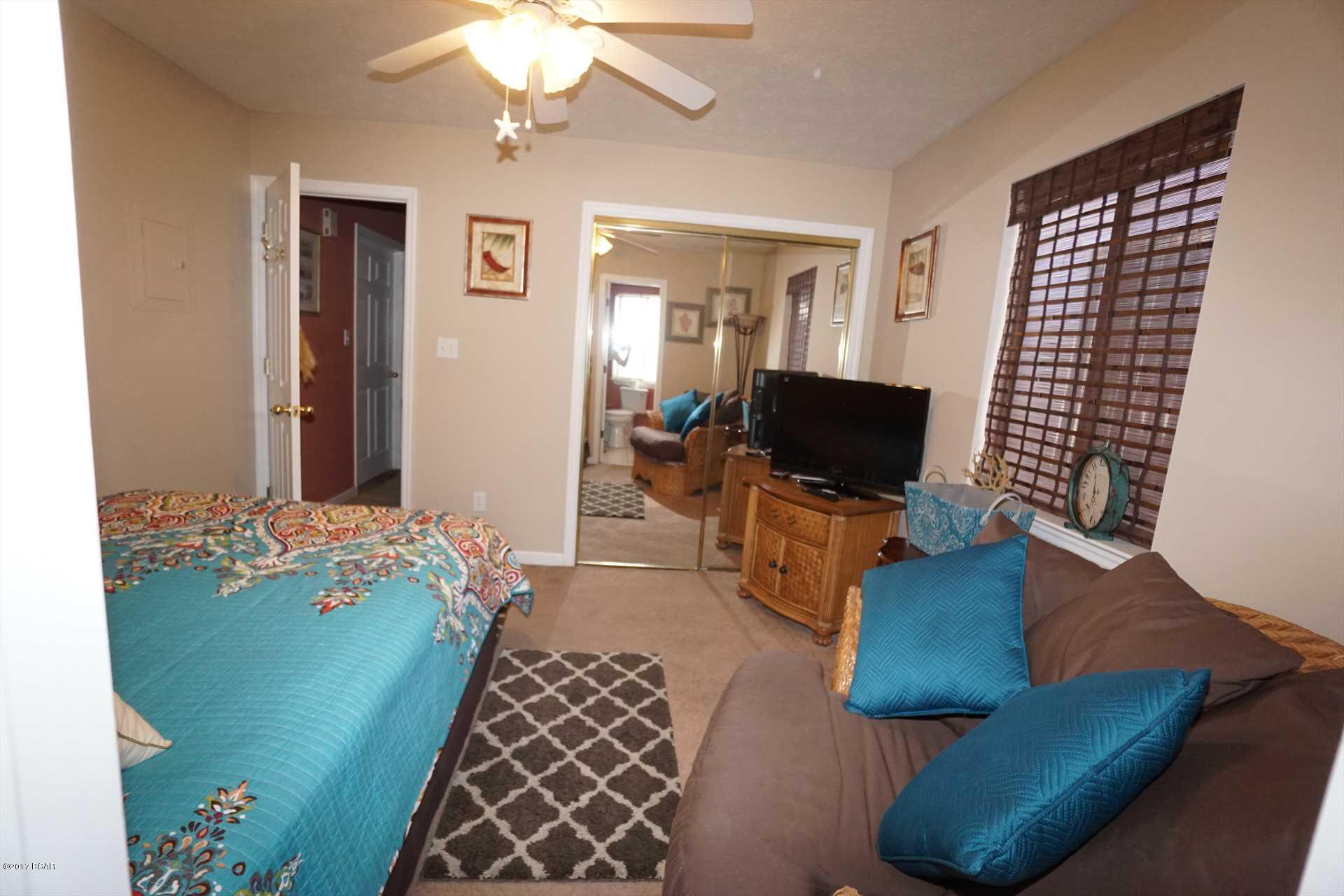 Venture Out Travel Trail - Residential