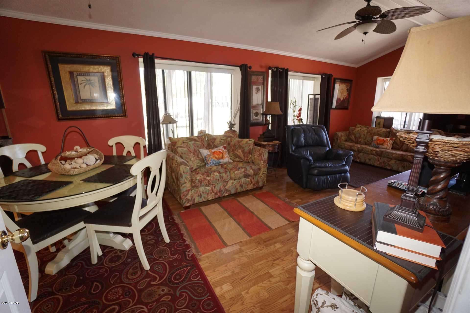 Venture Out Travel Trail - Residential