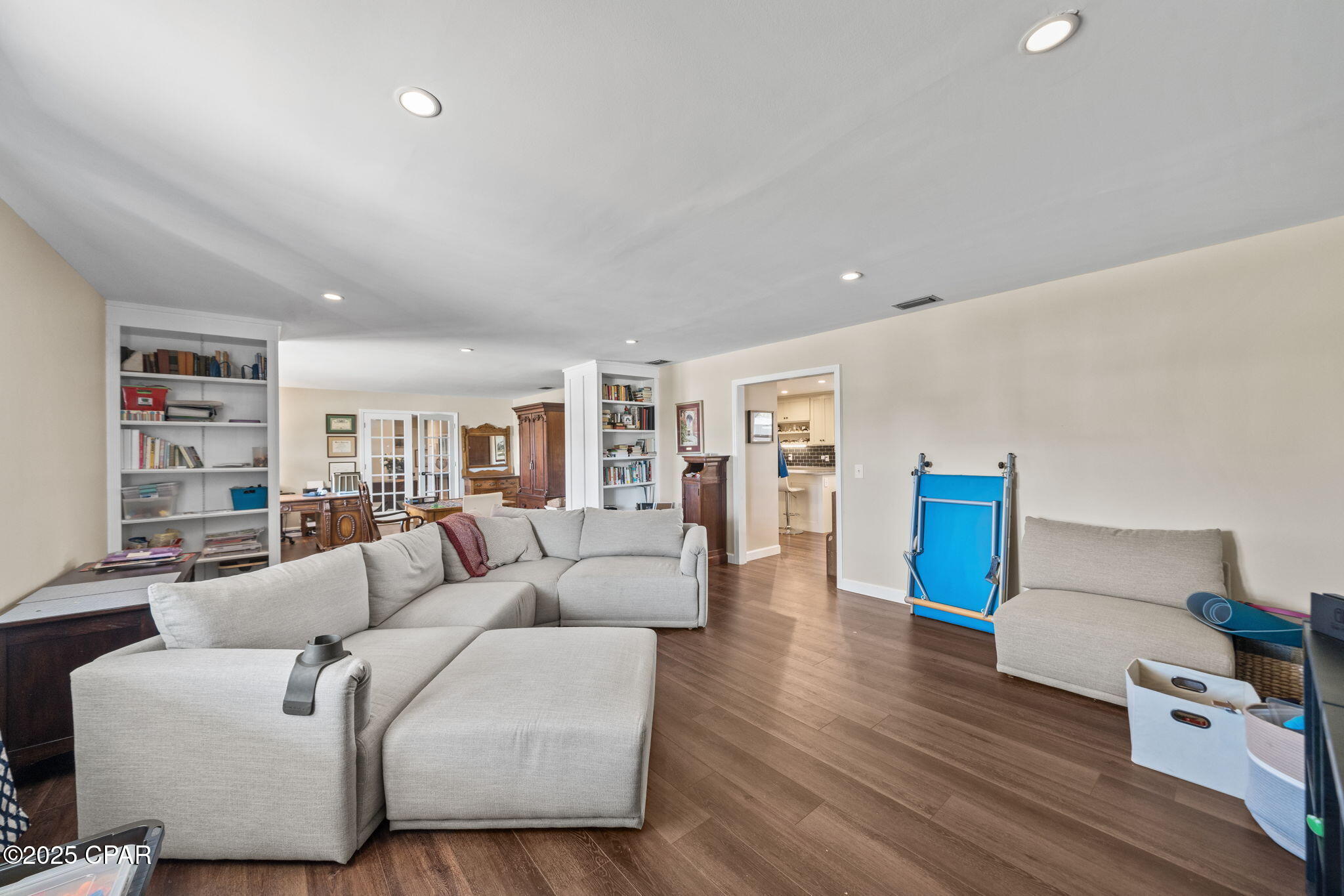 Kings Point 1st Add - Residential