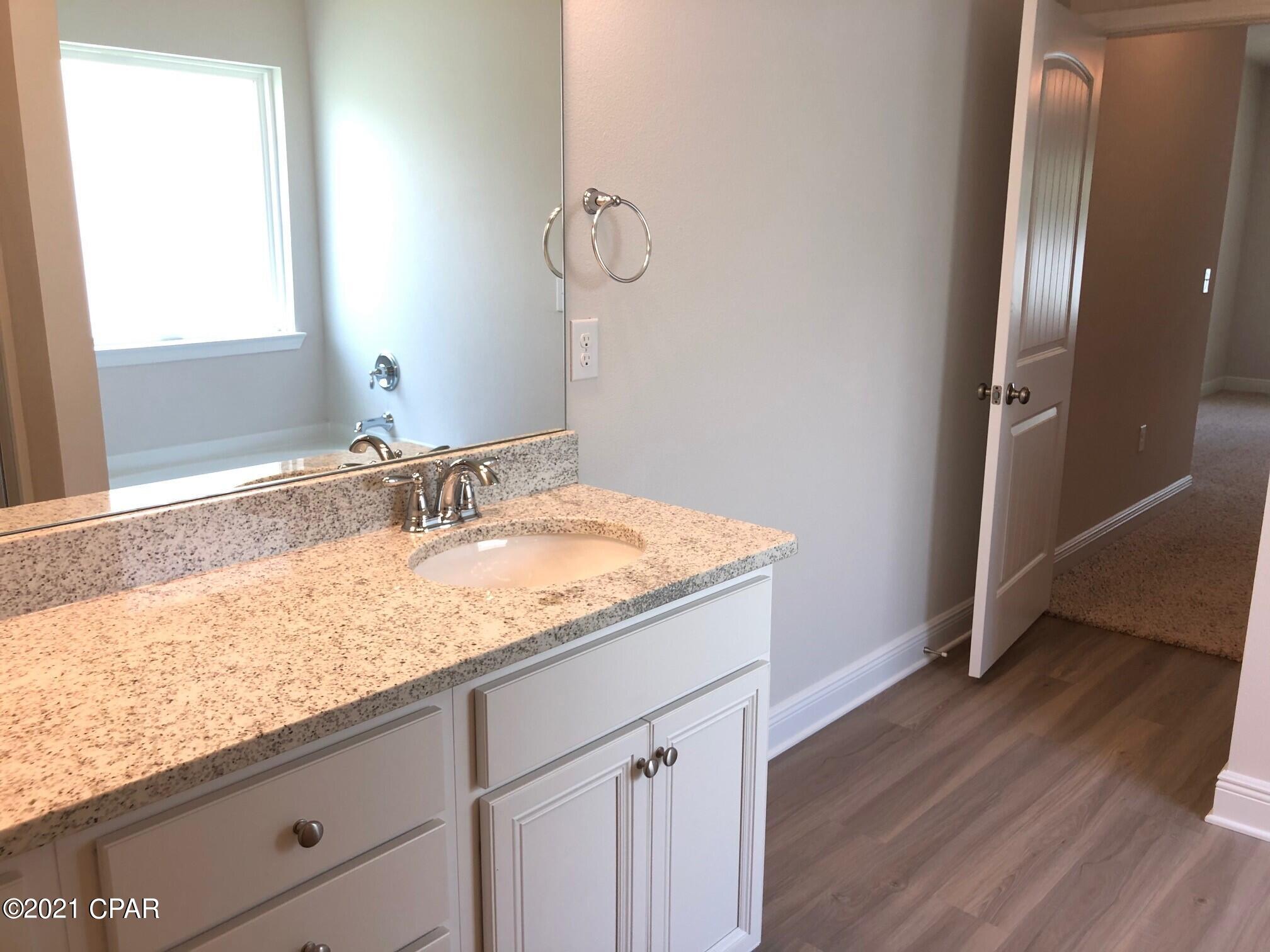 Emerald Cove Villas - Residential