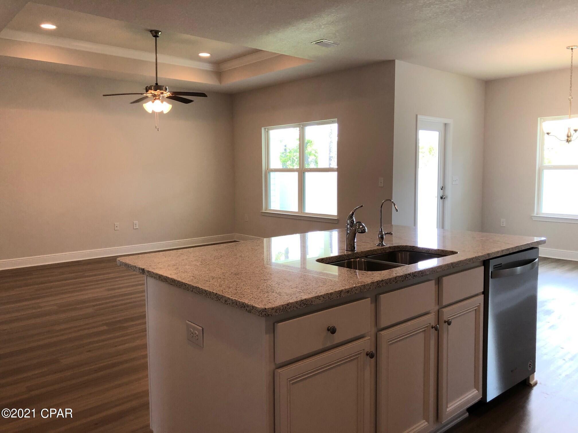 Emerald Cove Villas - Residential