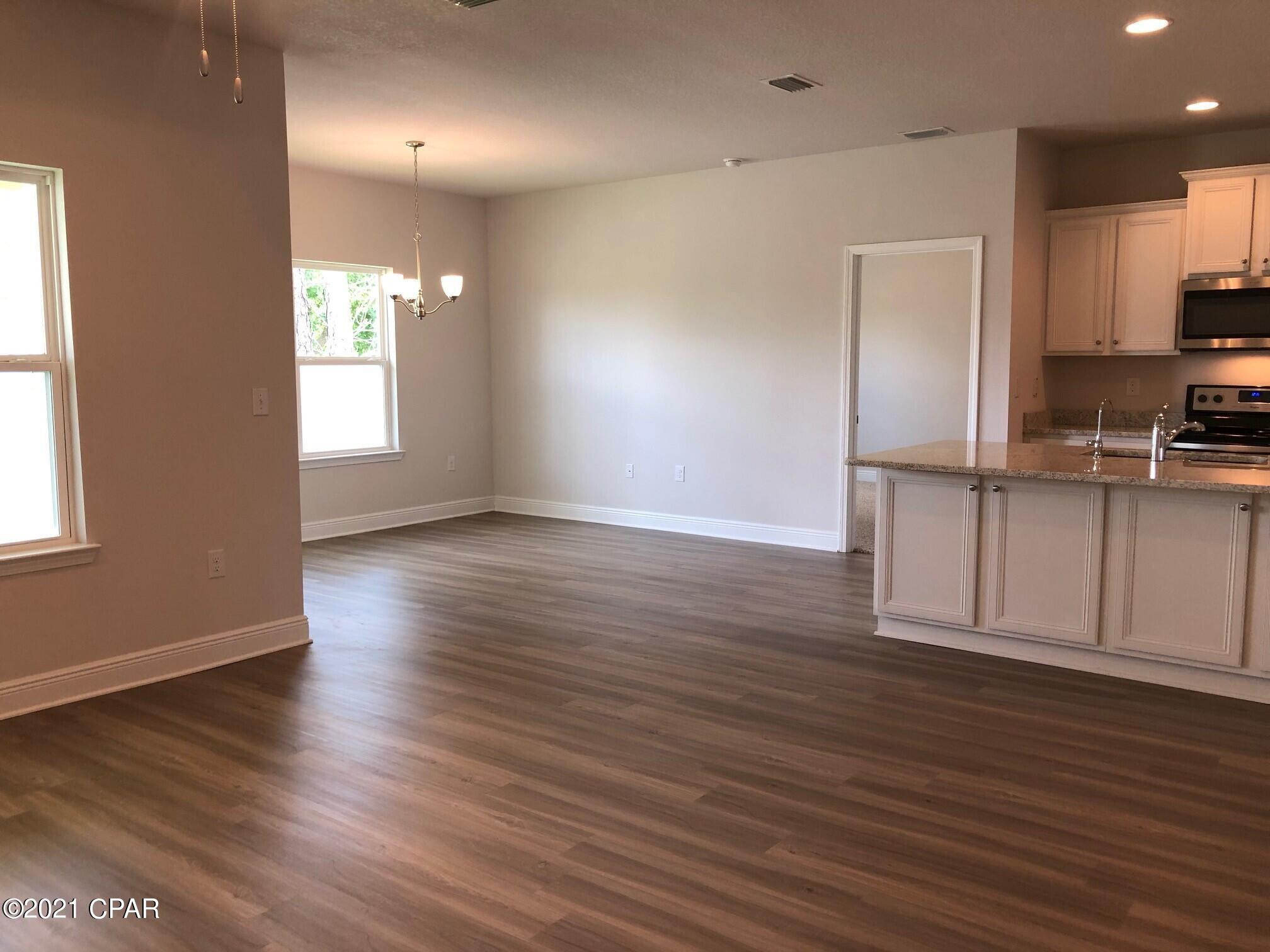 Emerald Cove Villas - Residential