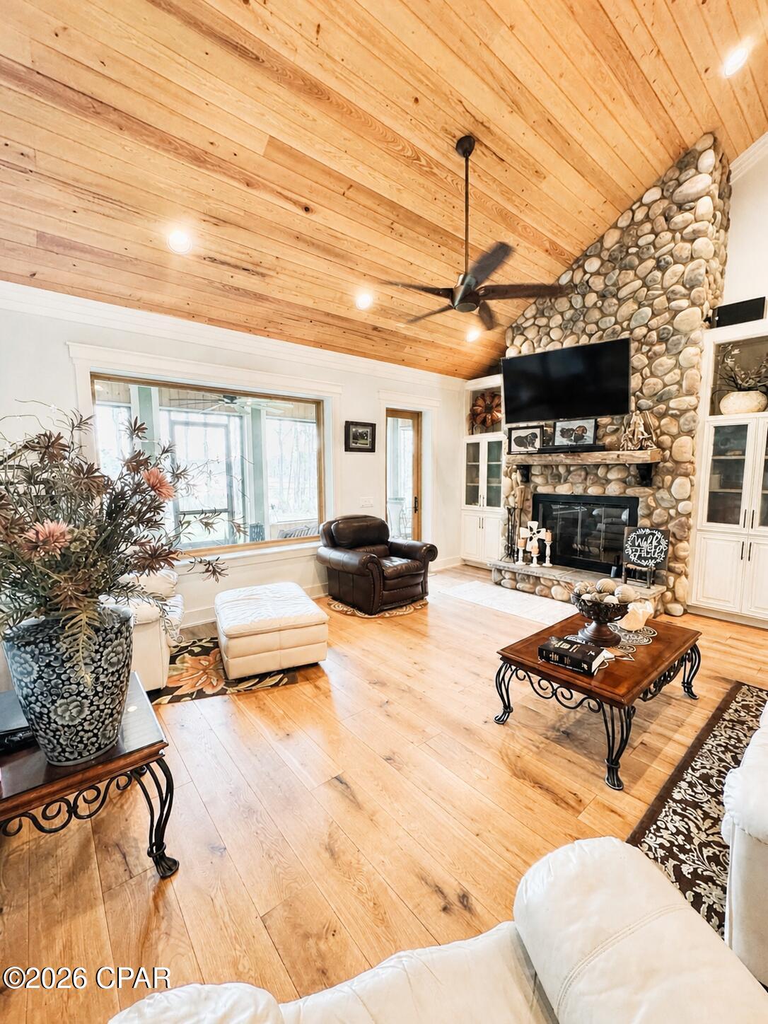 Paradise Oaks - Residential