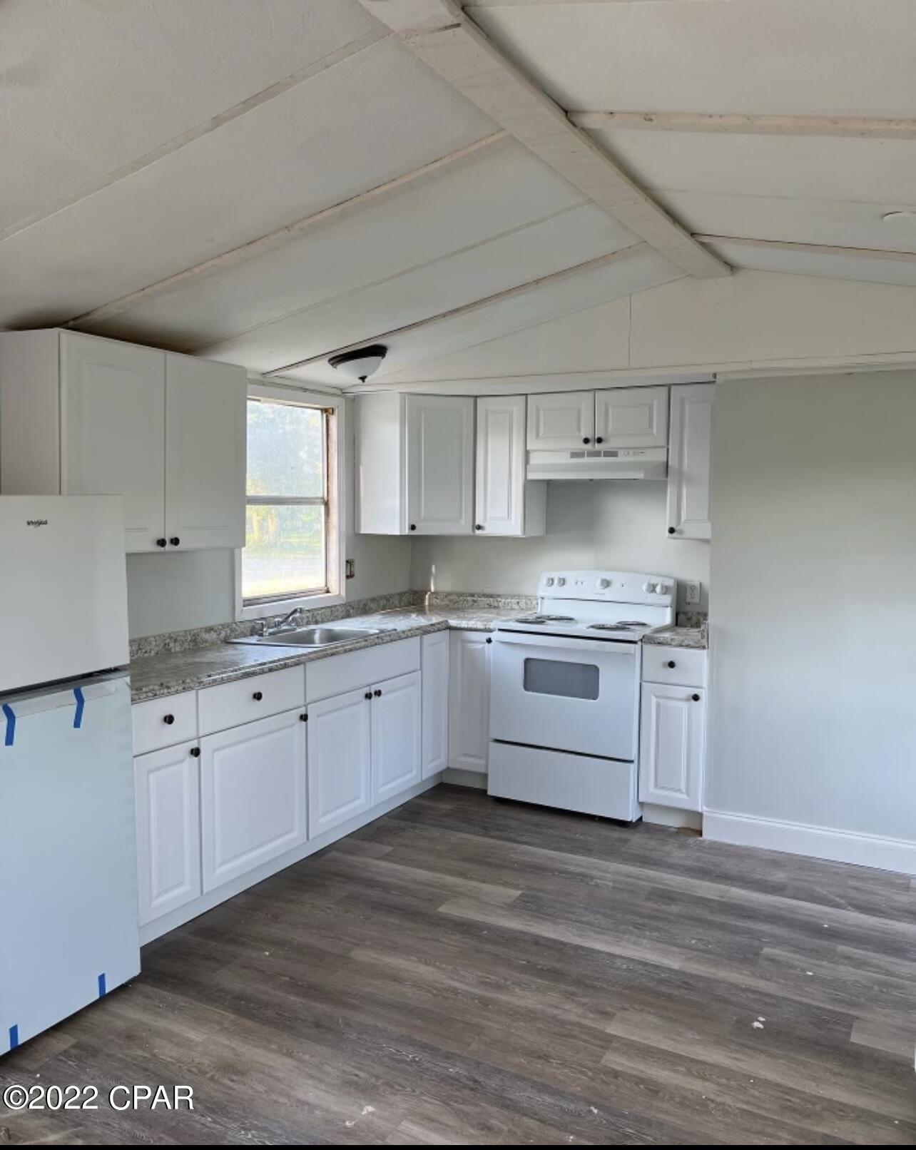 [No Recorded Subdiv] - Residential Lease