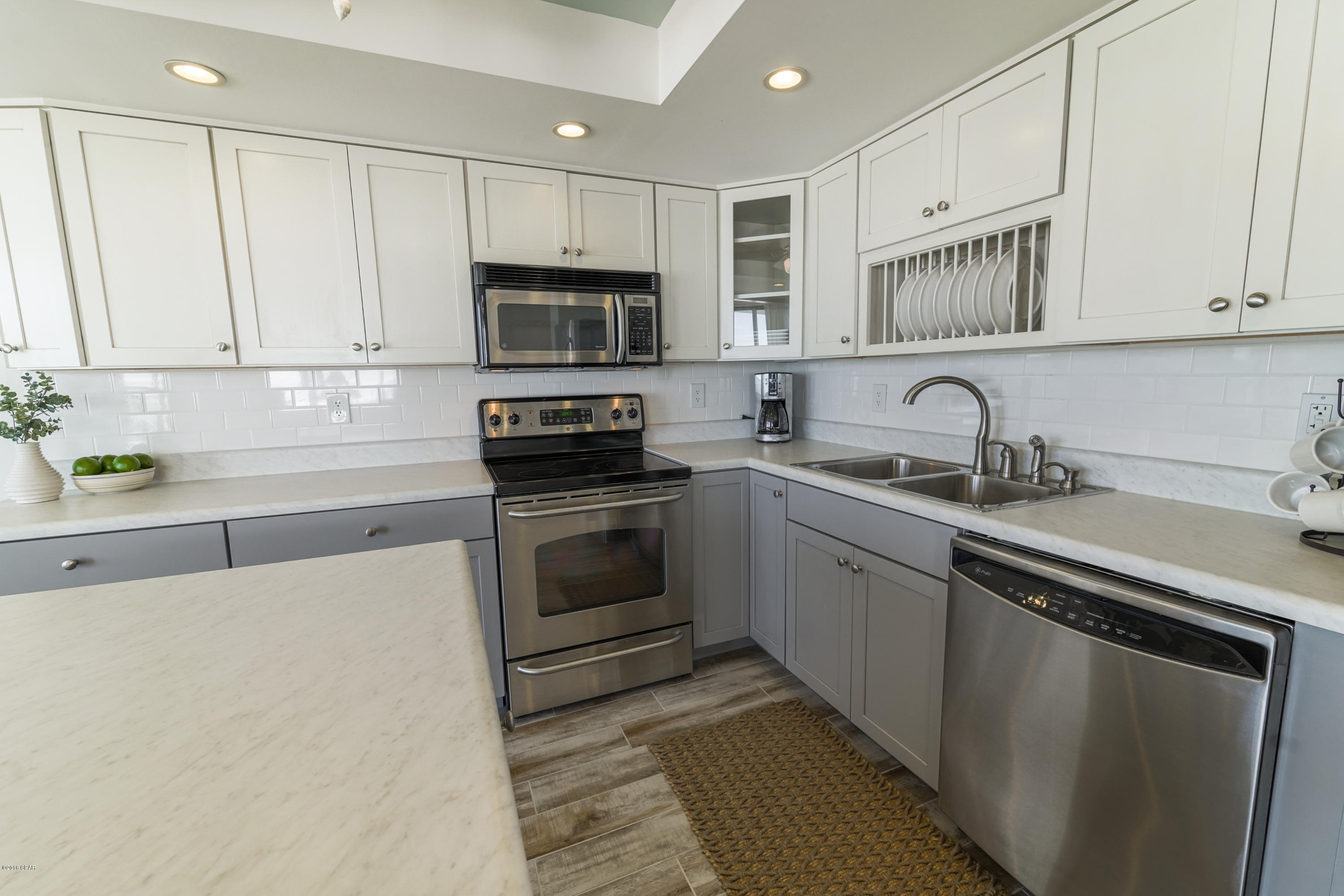 Edgewater Tower III - Residential