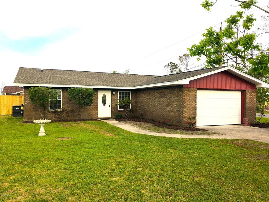 Three bedroom, two bath home with split floorpan and an additional LARGE Florida room (heated and cooled).  The kitchen has been upgraded with granite counters and newer cabinets.  Fenced back yard (pets considered) with large storage shed in the back.  



To view this home or any questions please contact Chad Wade (owner/agent) by text at 850-517-8071.