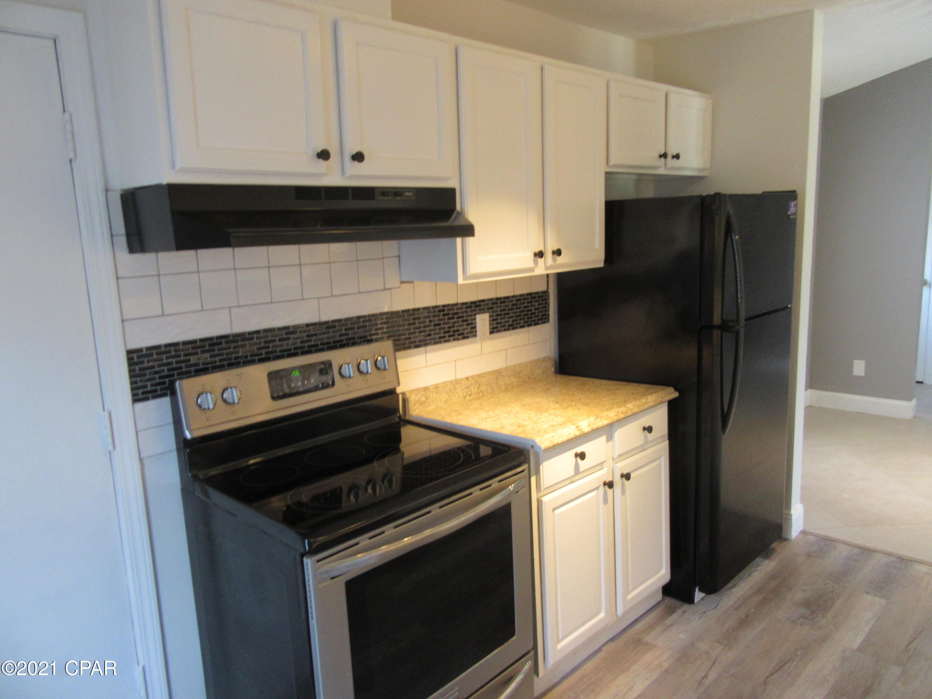 [No Recorded Subdiv] - Residential Lease