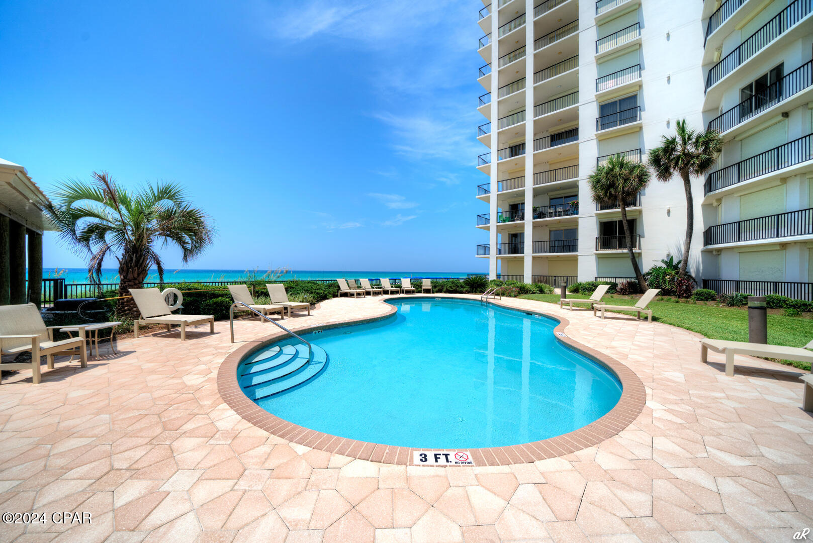 Summerwinds Condo - Residential