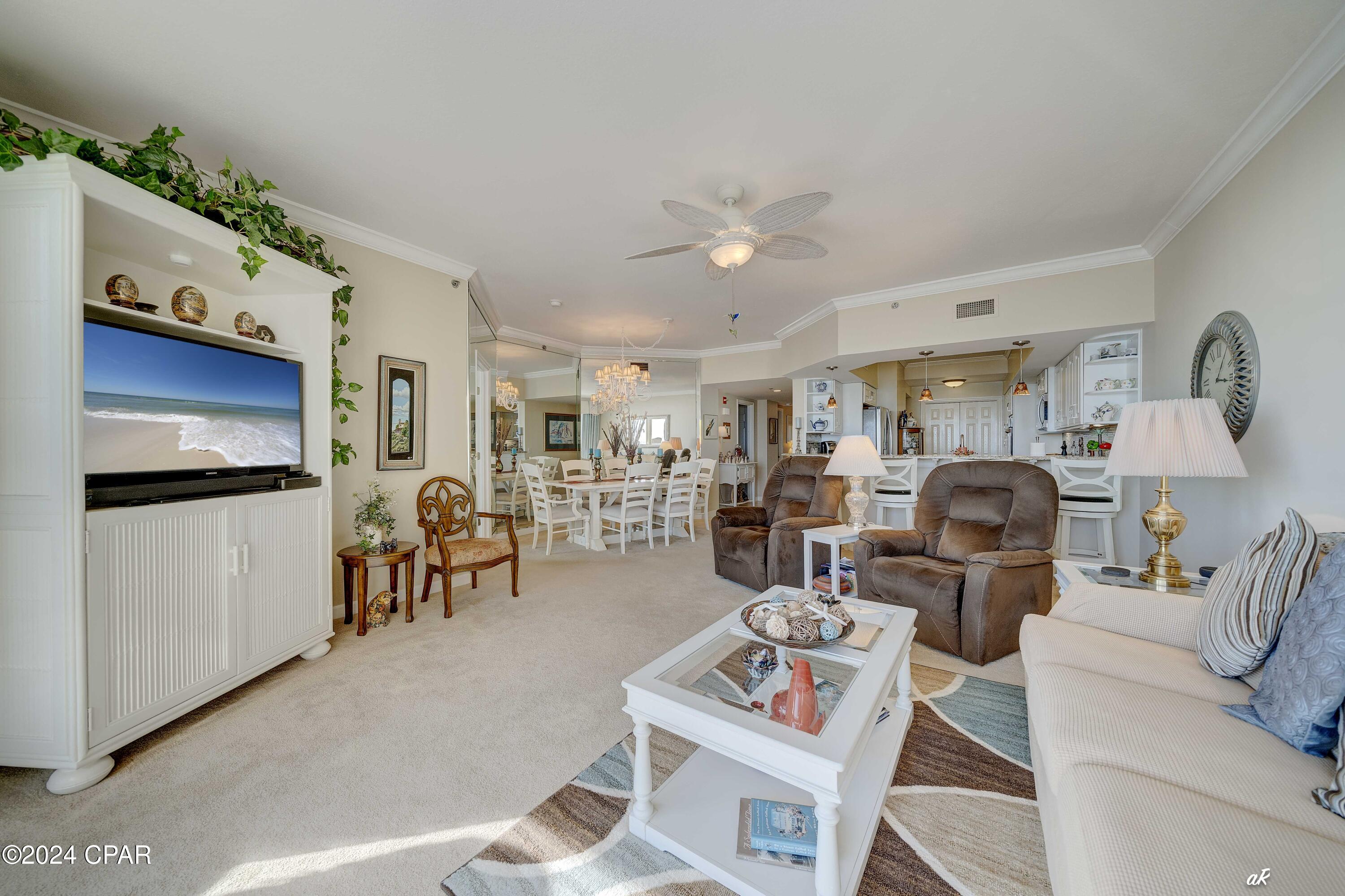 Summerwinds Condo - Residential