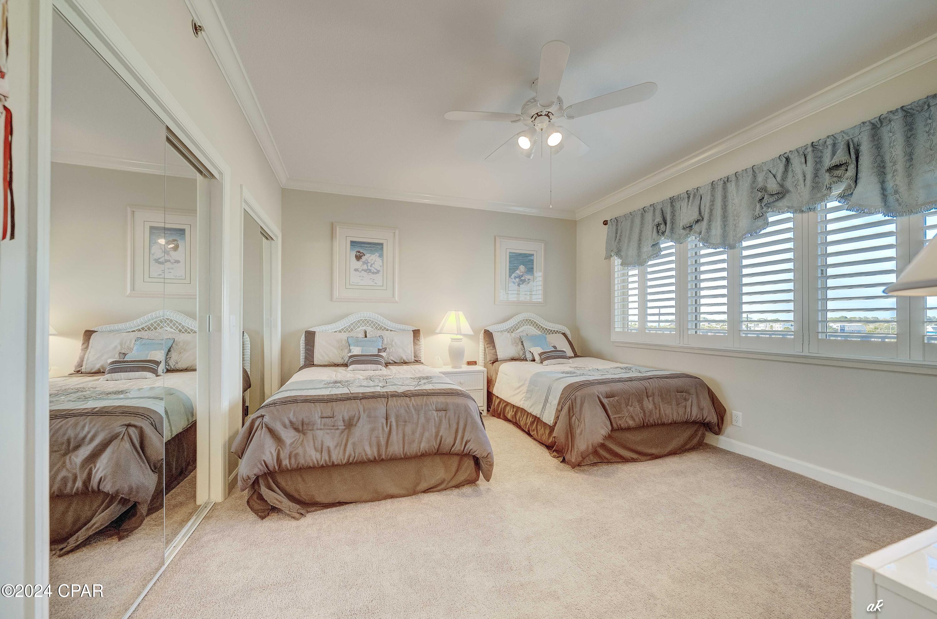 Summerwinds Condo - Residential