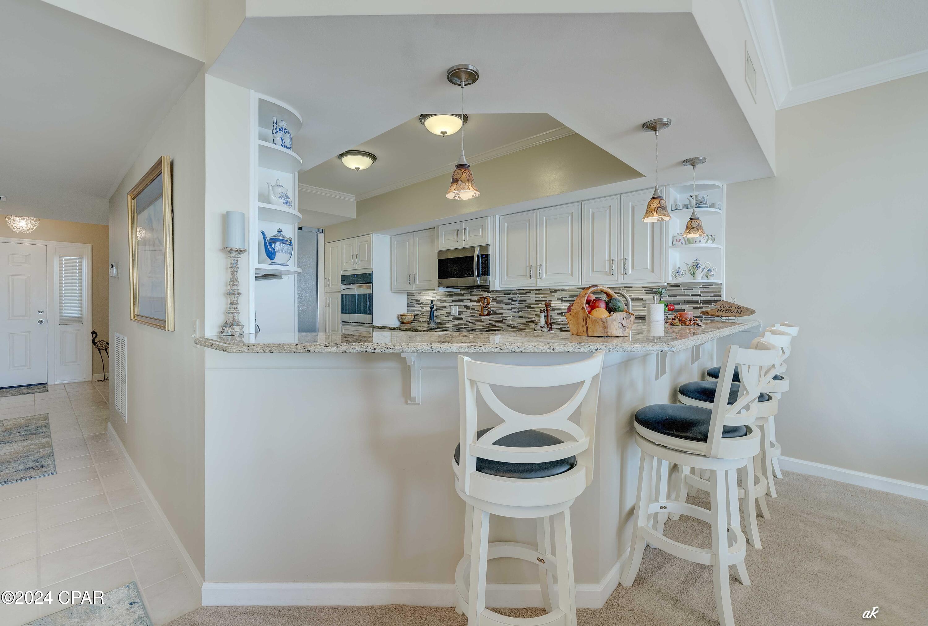 Summerwinds Condo - Residential