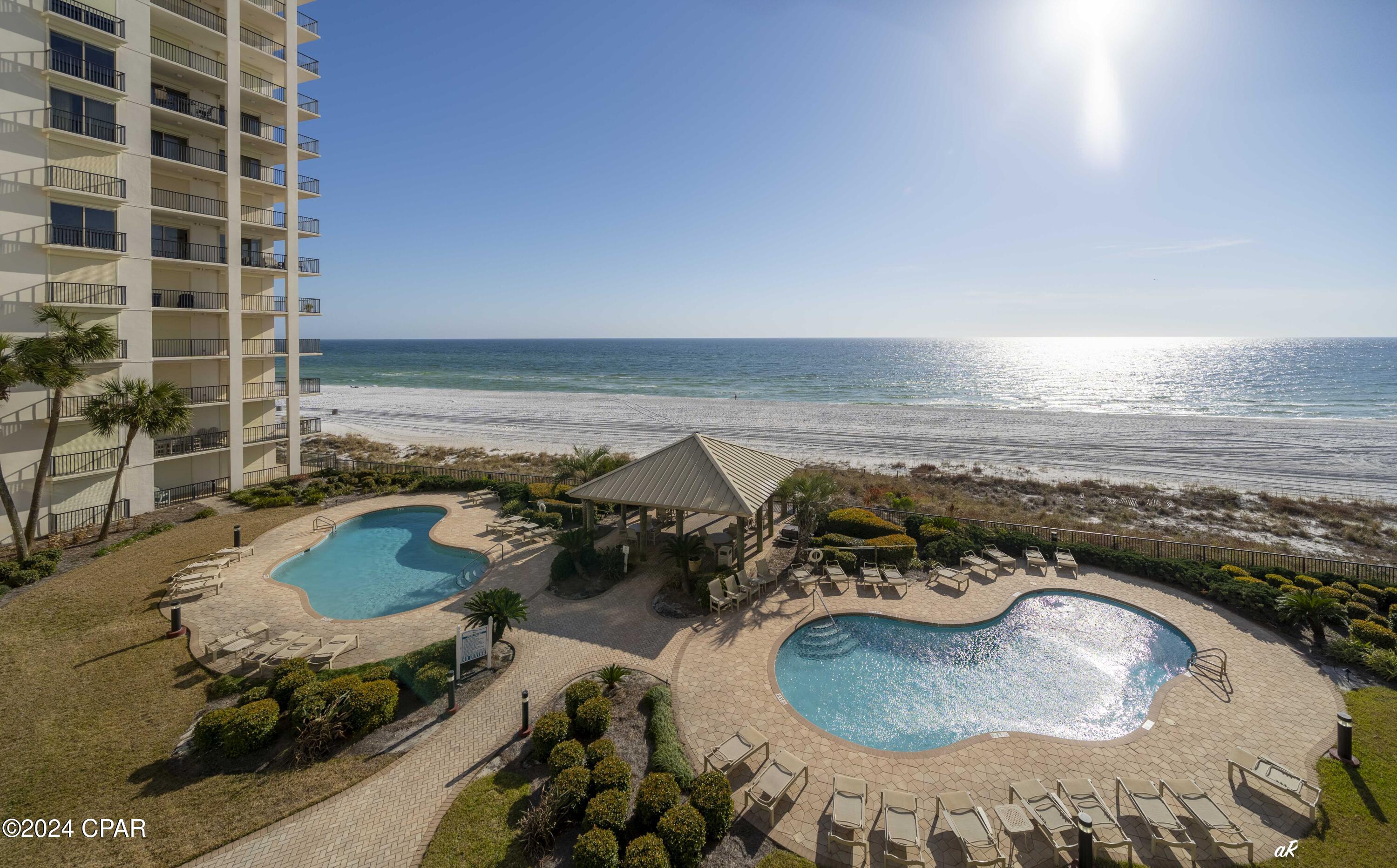 Summerwinds Condo - Residential