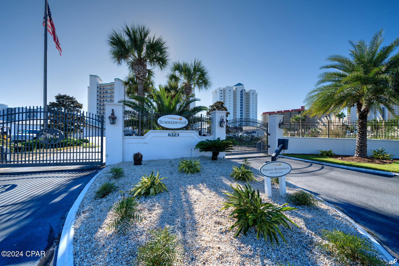 Summerwinds Condo - Residential