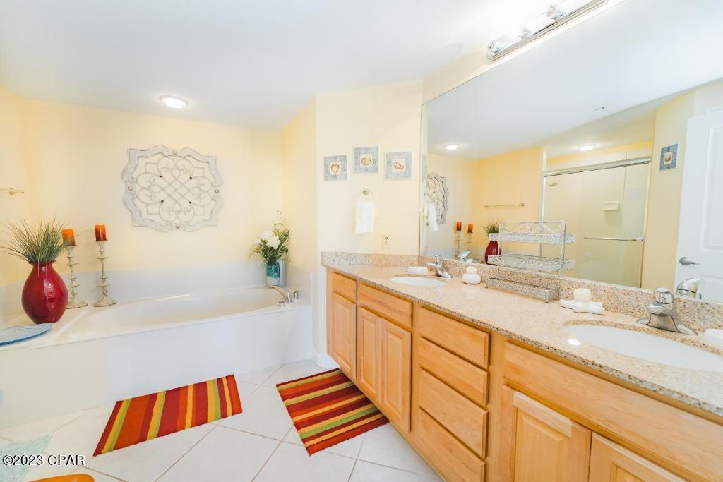 Marisol Condo - Residential