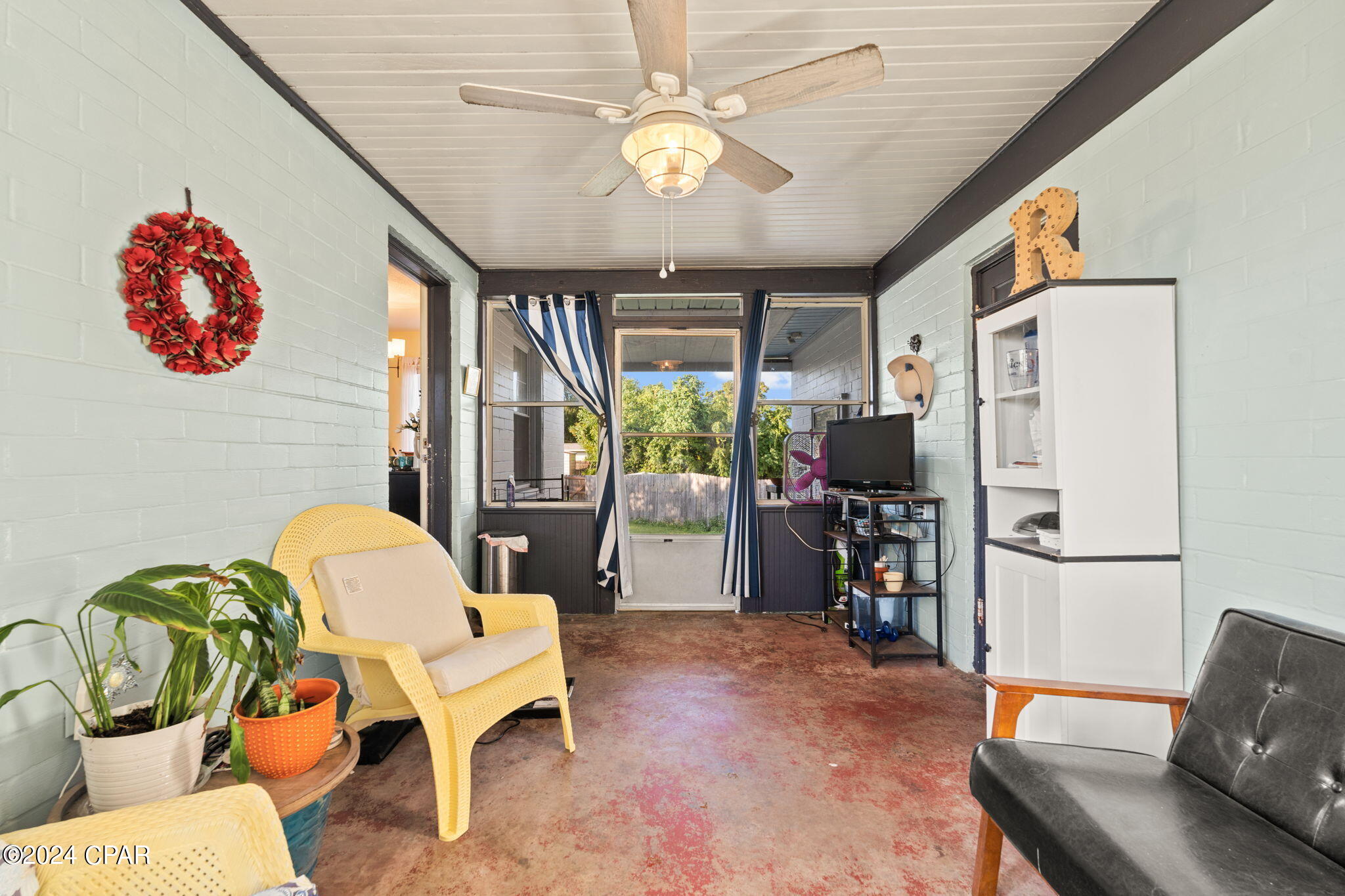 Cove Terrace 3rd Add - Residential