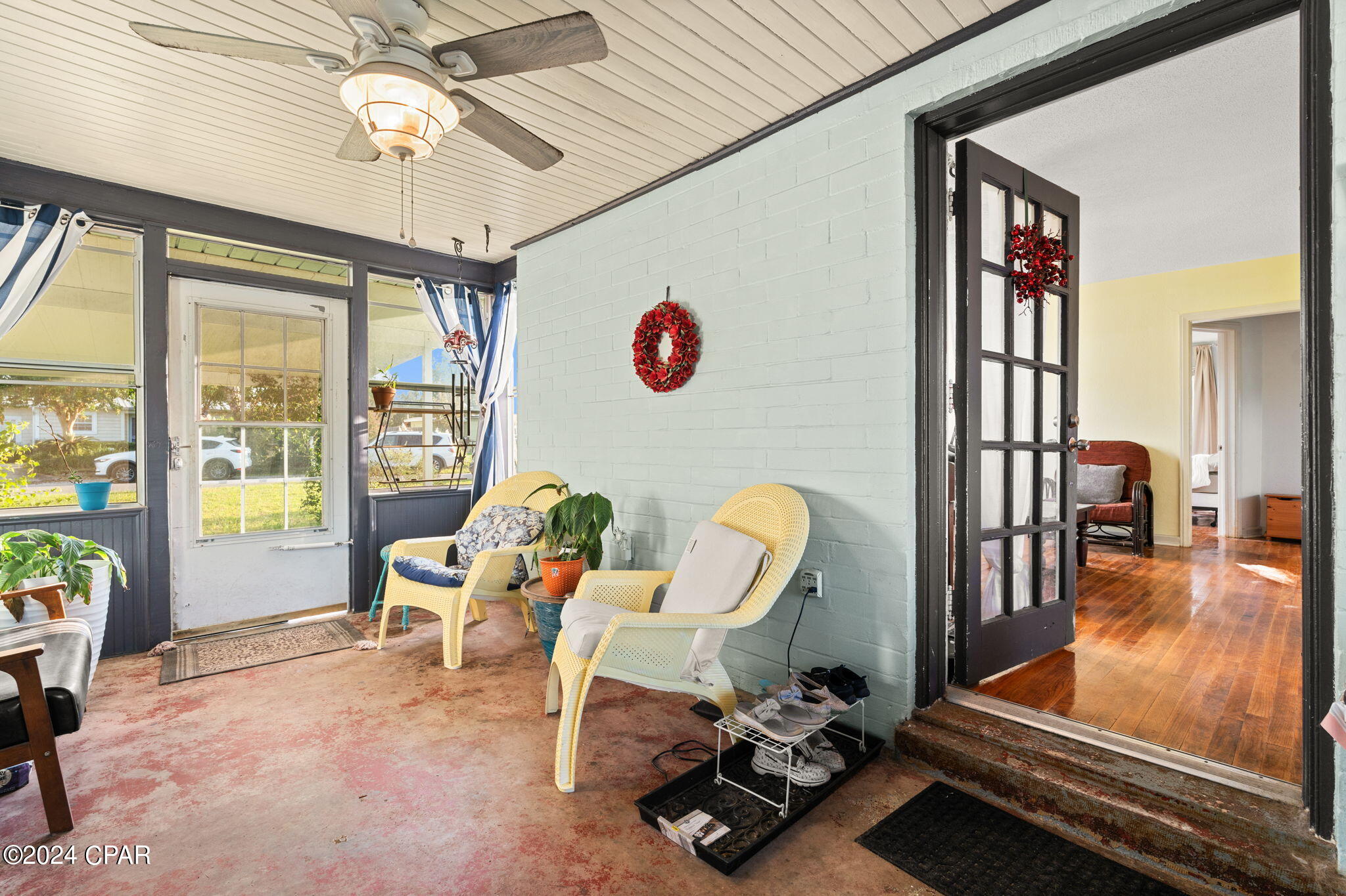 Cove Terrace 3rd Add - Residential