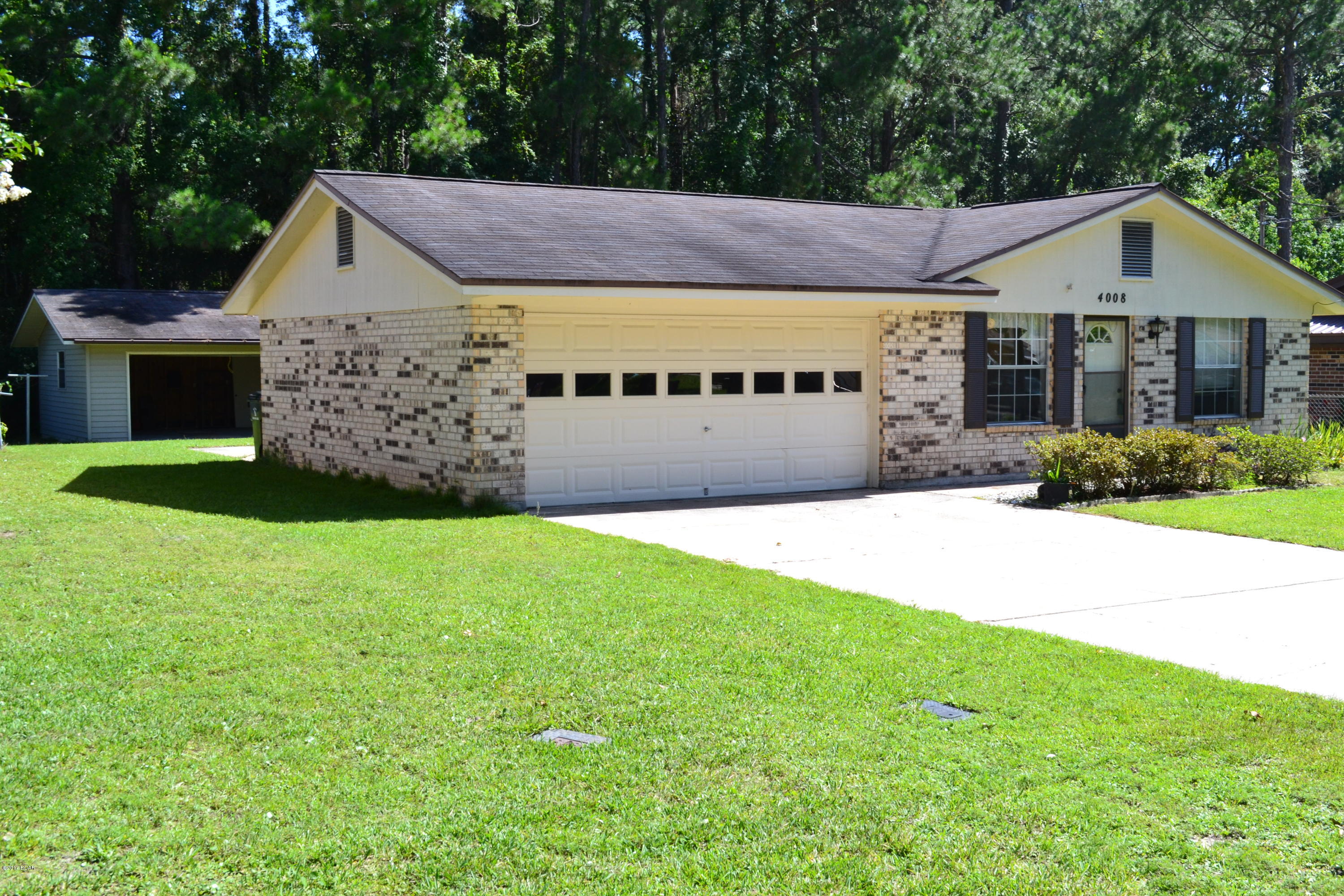 Towne & Country Lake Estates - Residential