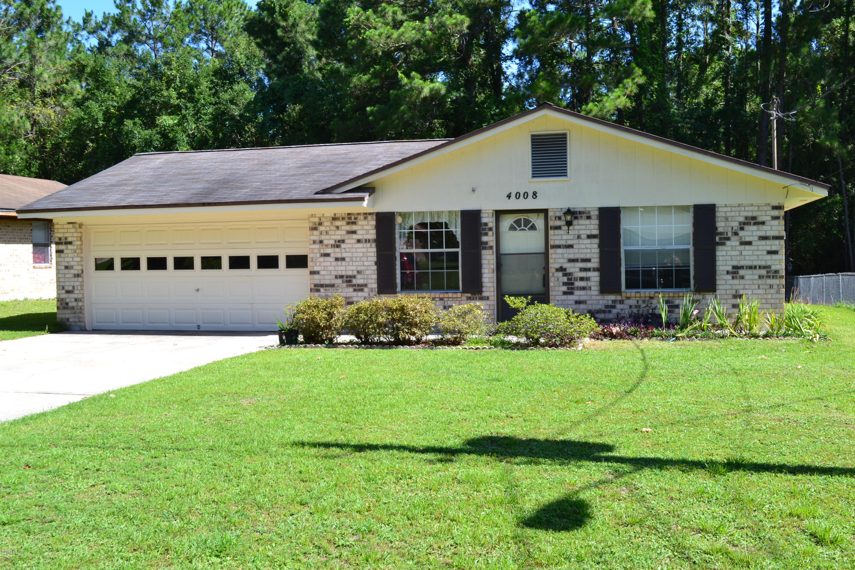 Towne & Country Lake Estates - Residential