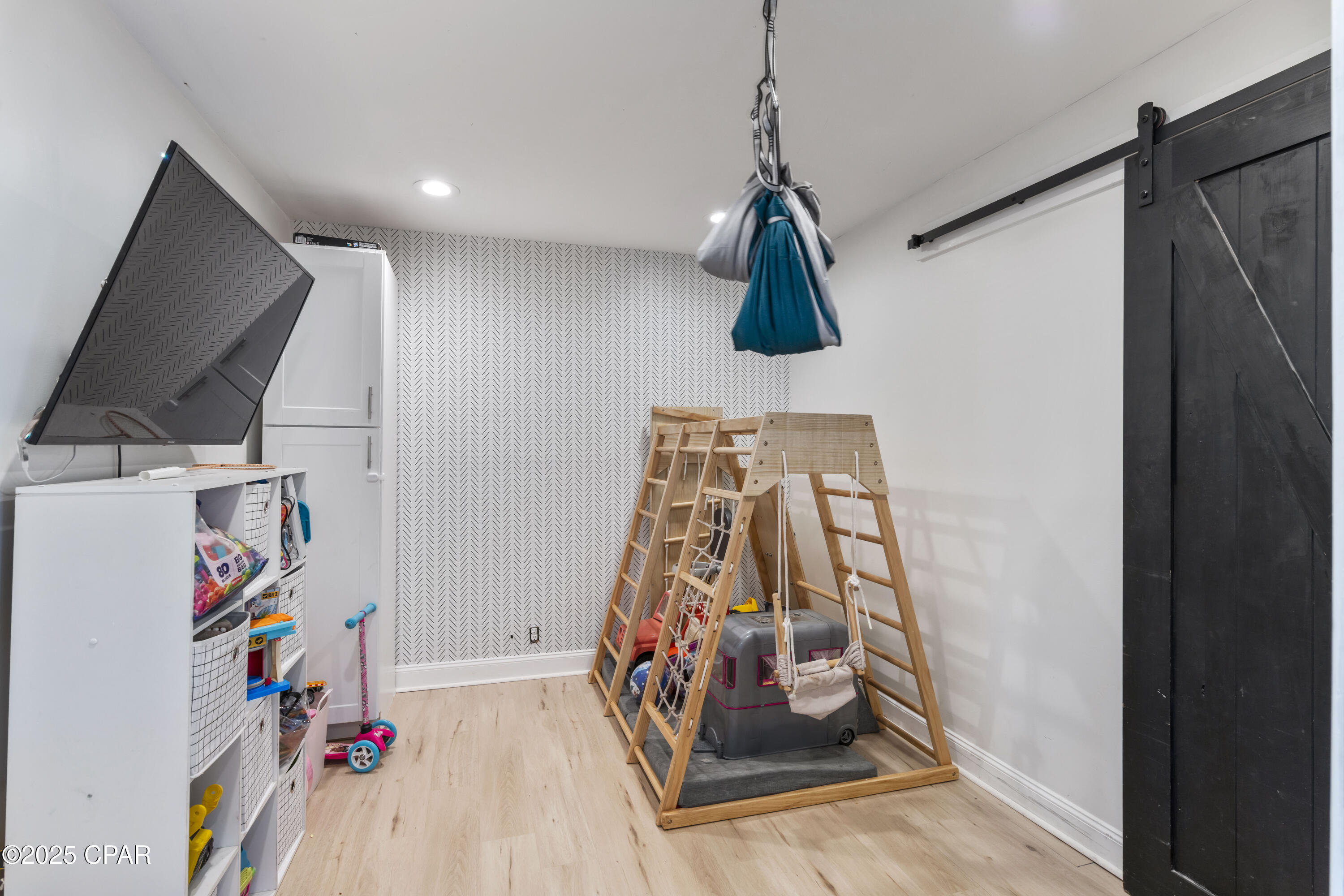 Hentz 1st Add Unit B - Residential