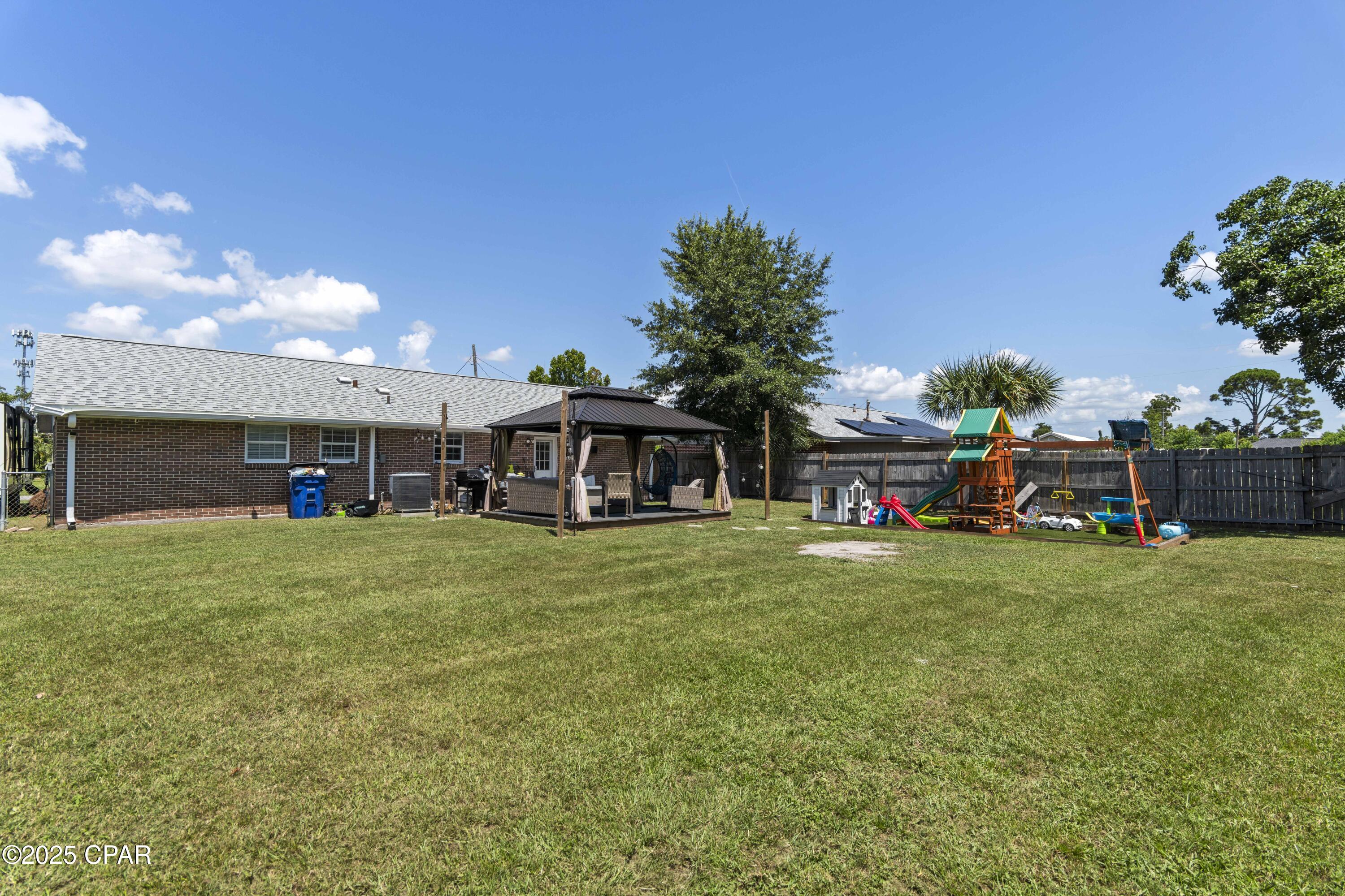 Hentz 1st Add Unit B - Residential