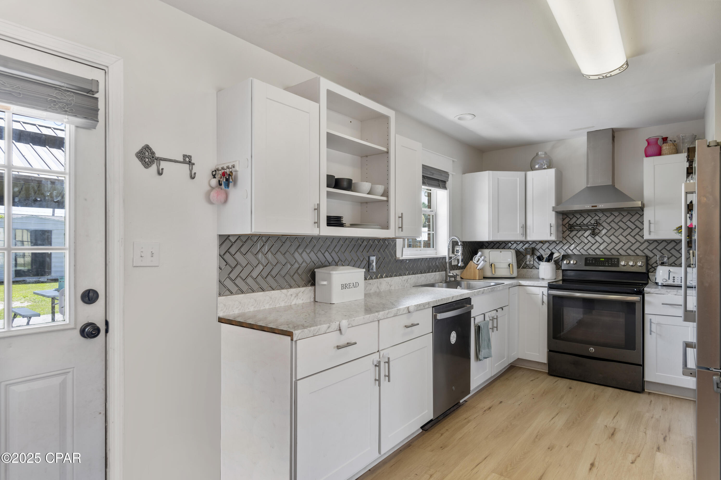 Hentz 1st Add Unit B - Residential