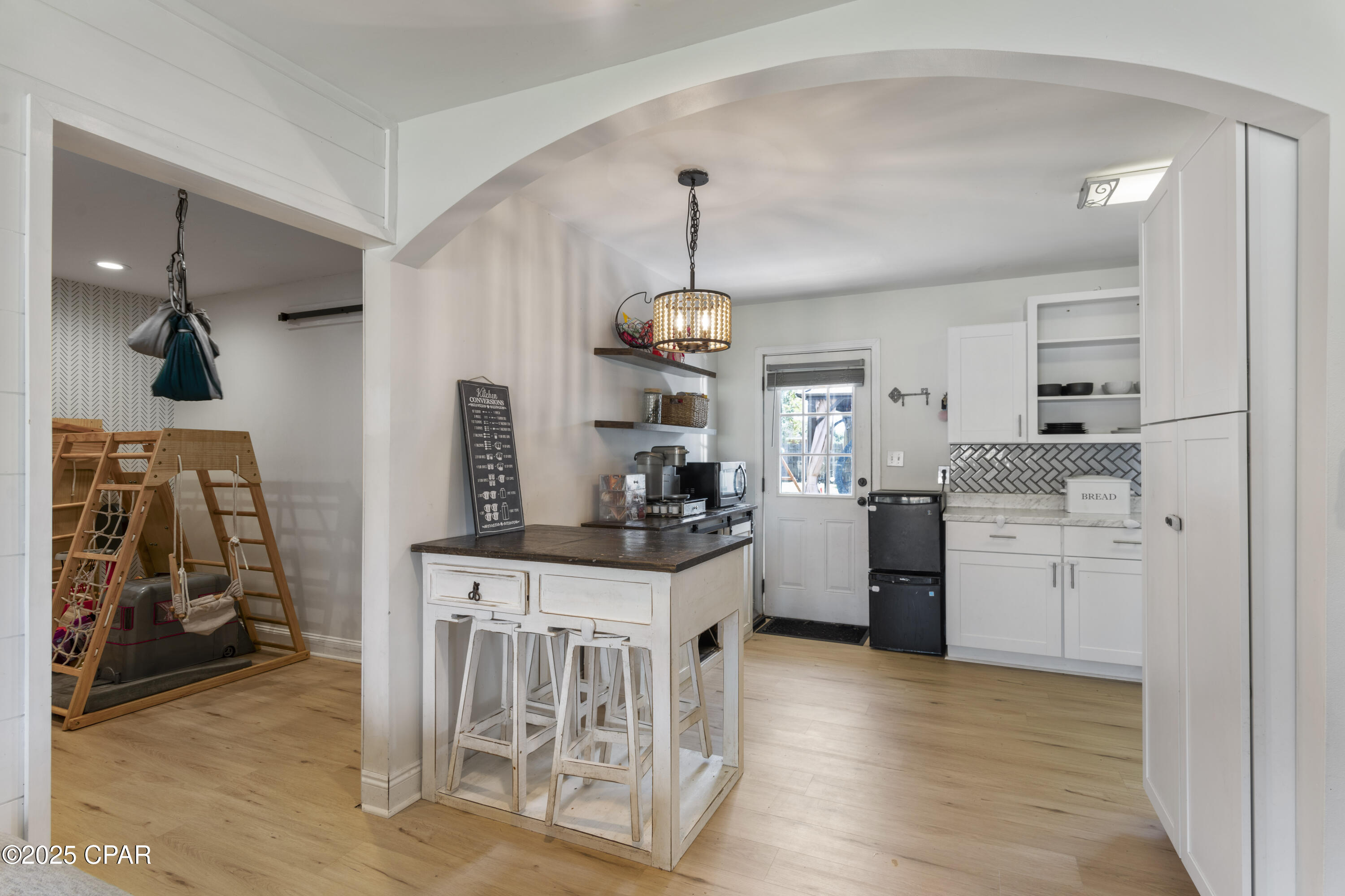 Hentz 1st Add Unit B - Residential