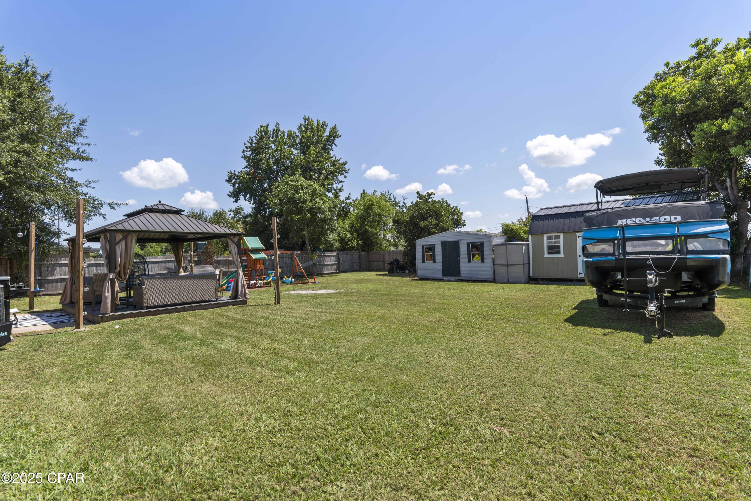 Hentz 1st Add Unit B - Residential