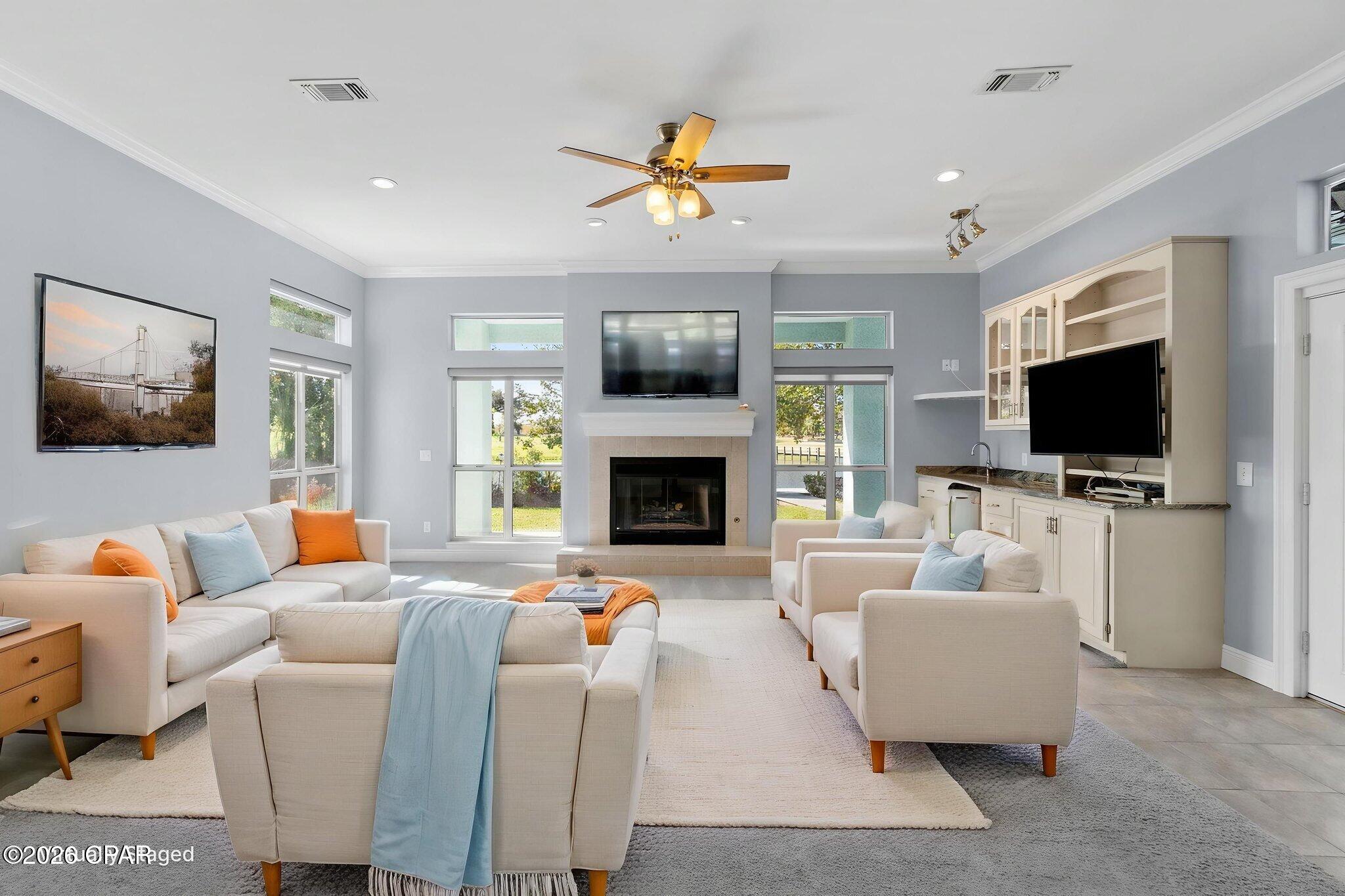 Country Club Harbour Estates - Residential