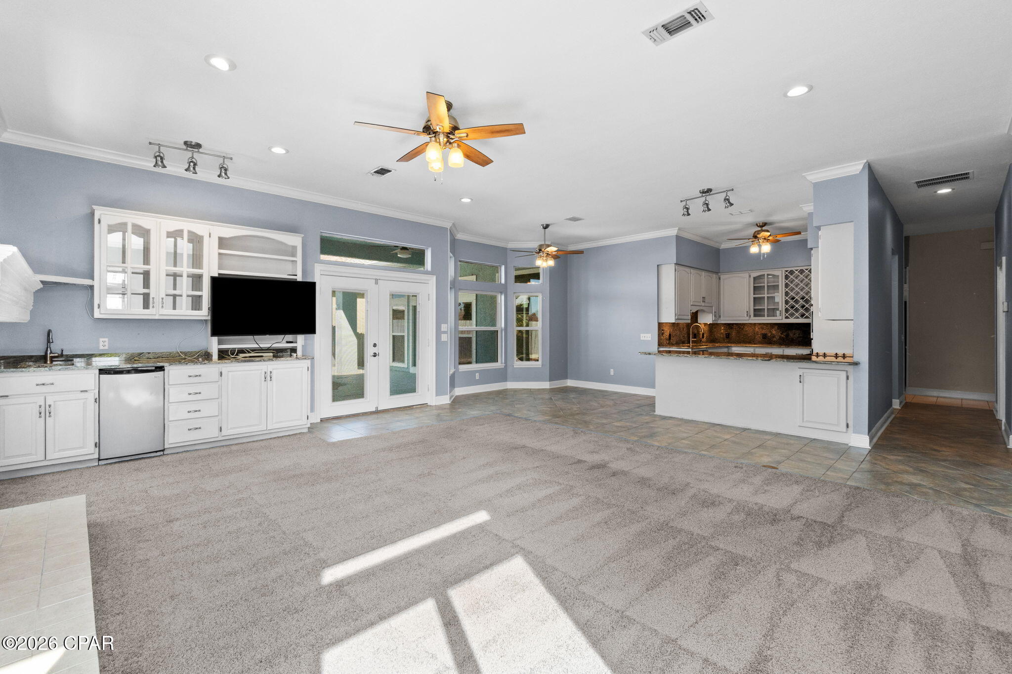 Country Club Harbour Estates - Residential