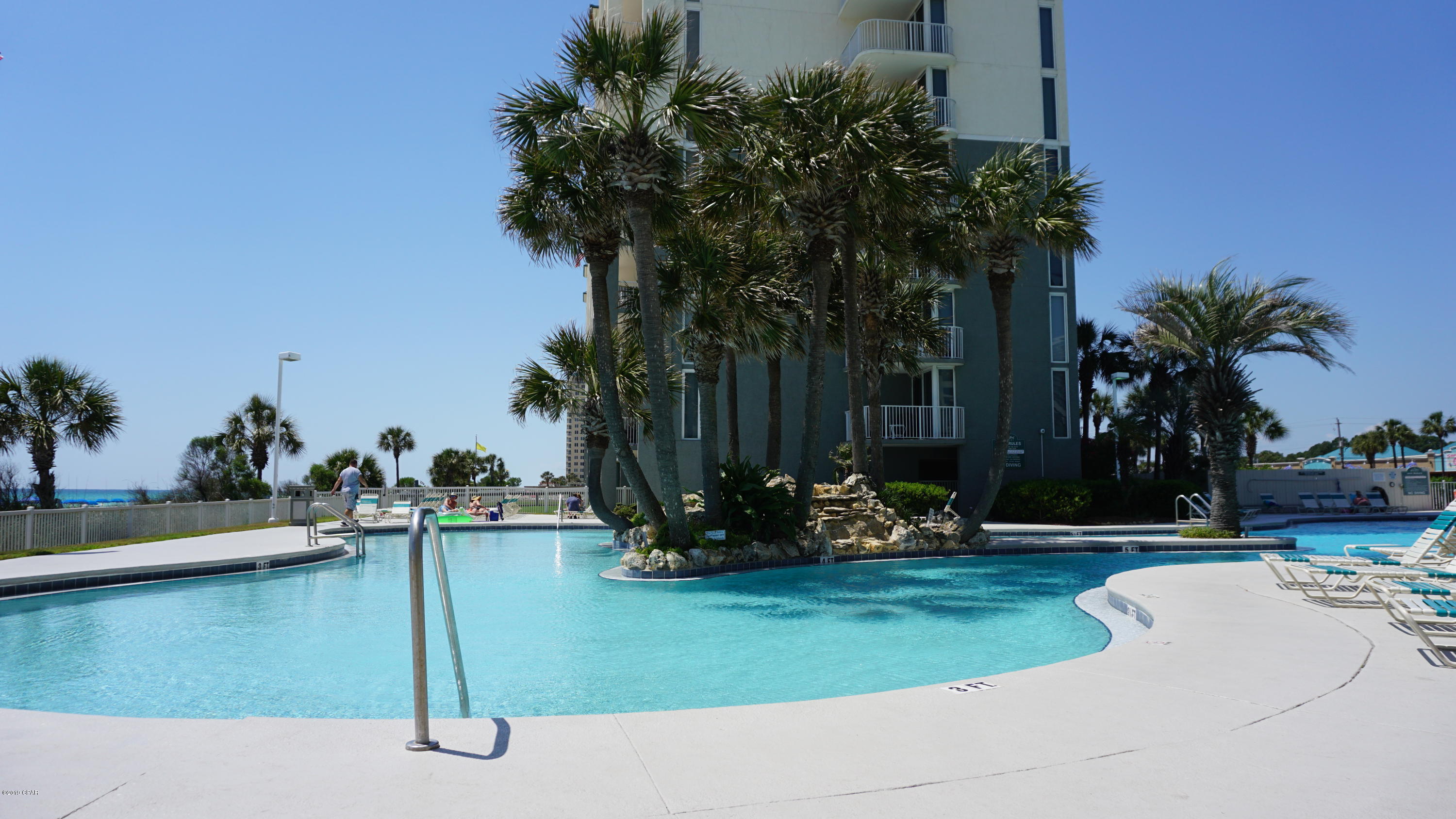 Long Beach Towers IV - Residential