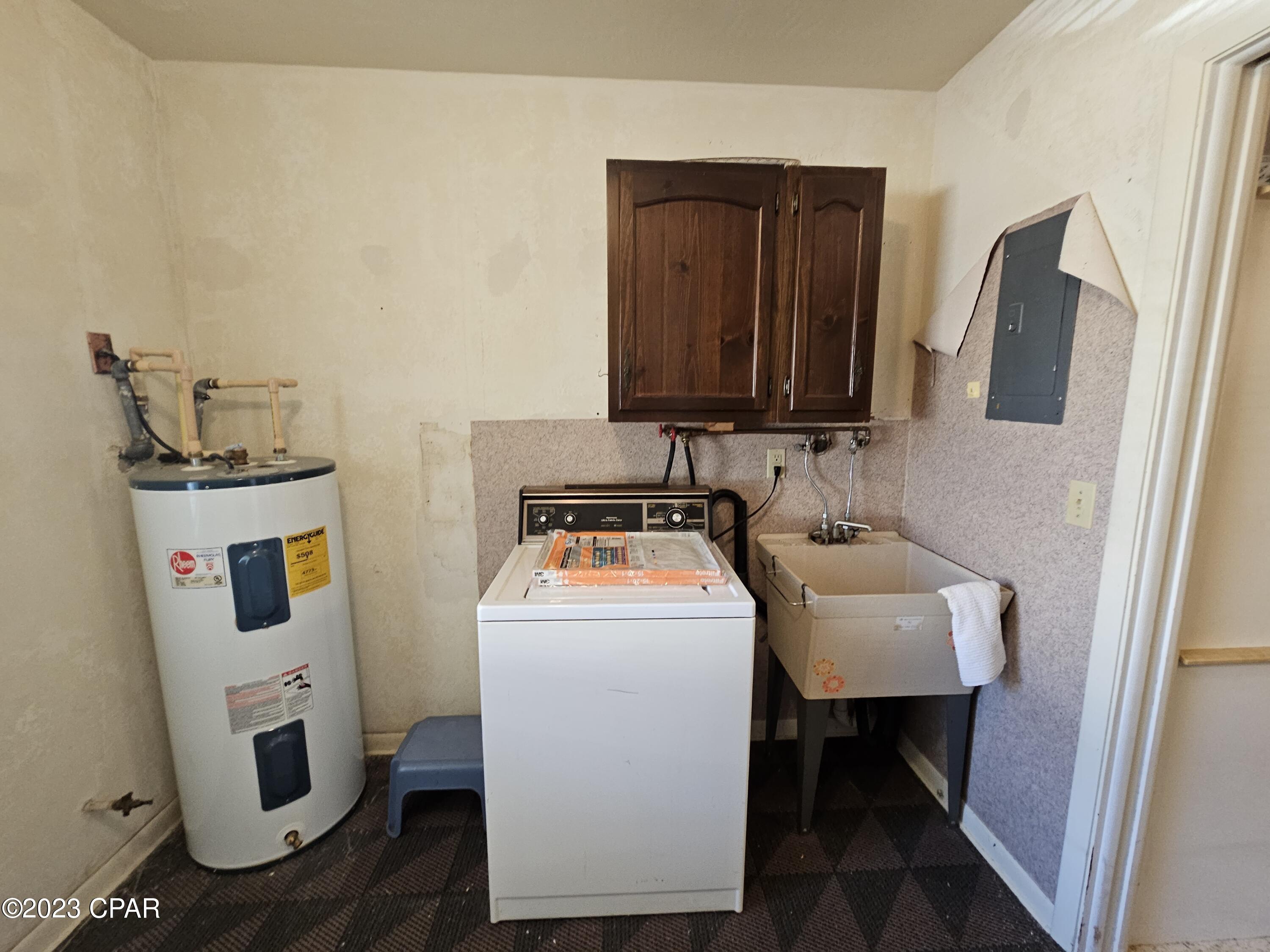 Sunny Hills Unit 1 - Residential