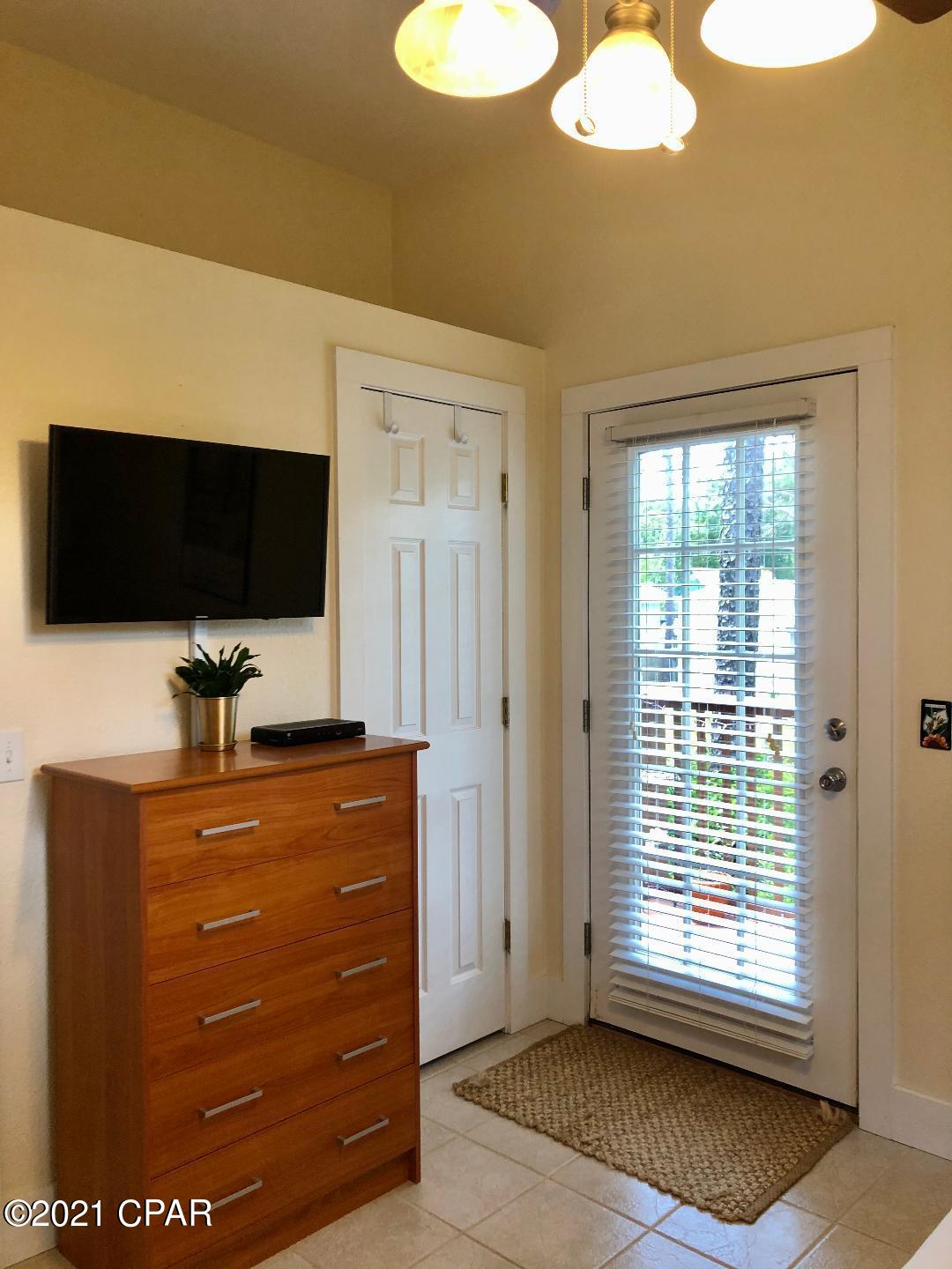 Gulf Shore Manor - Residential