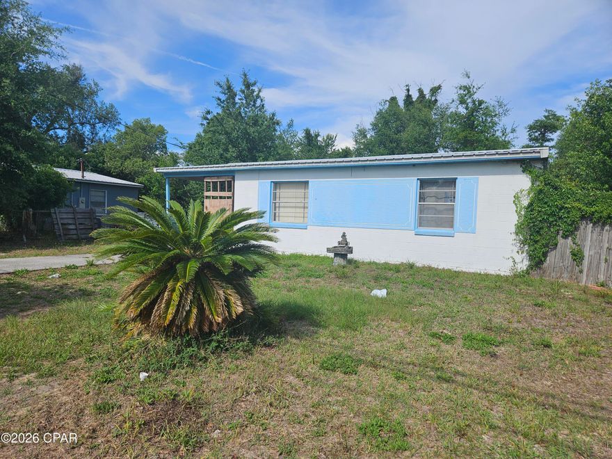 Coming Soon, No showings.
Investor fix and flip or fix and hold as a great long term rental.
Traditional St Andrews block house in the middle of everything,
Although the home needs a good bit of TLC, it's a great way to start your portfolio or expand it.
No tresspassing unitl it is in full listing status.