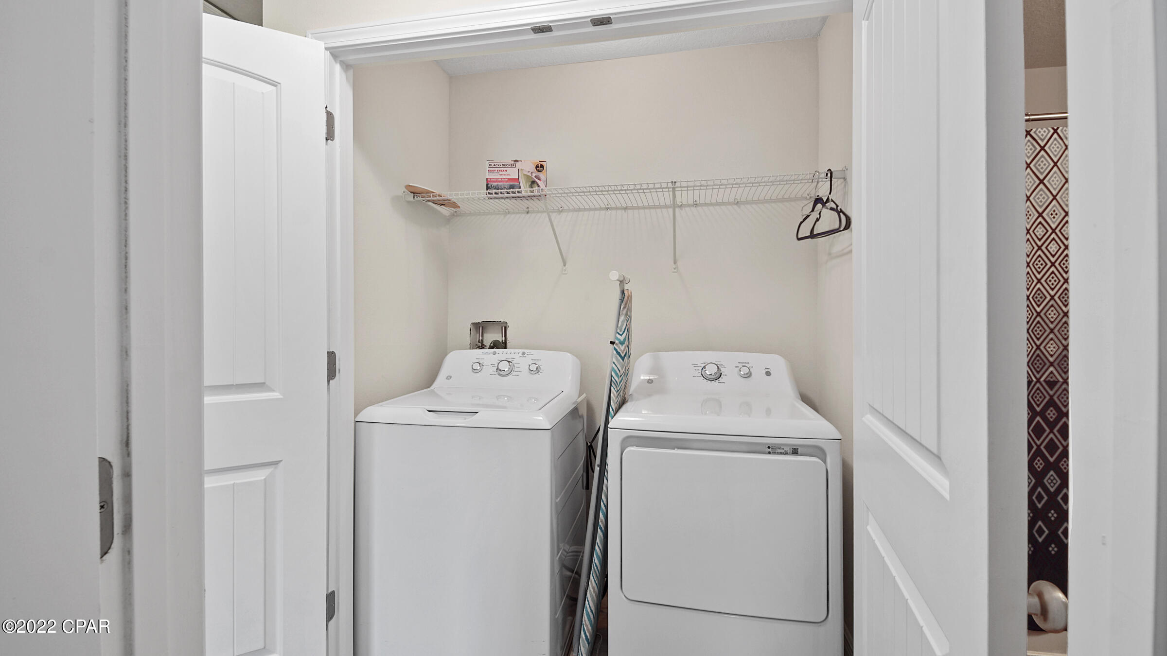 Hathaway Townhomes - Residential Lease