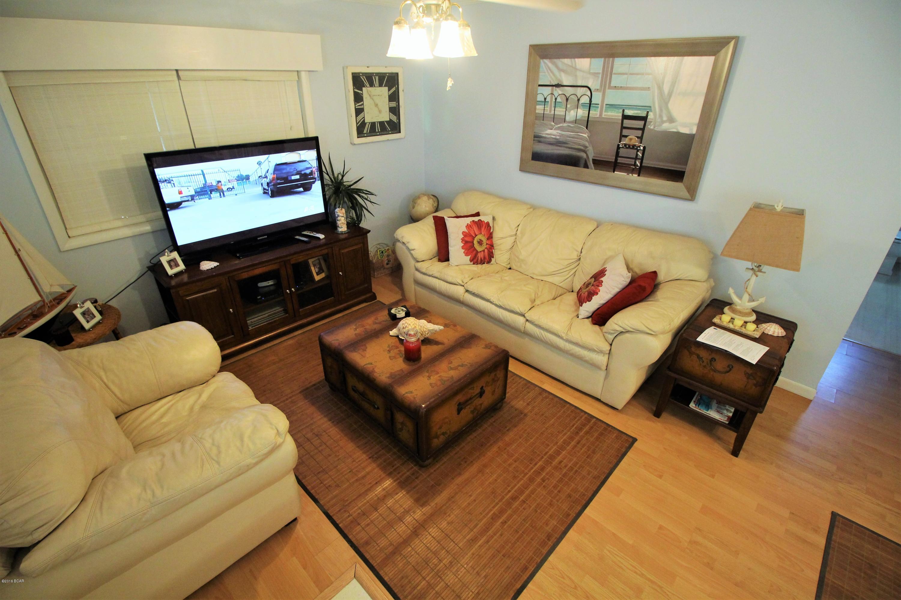 Riviera Beach 1st Add - Residential